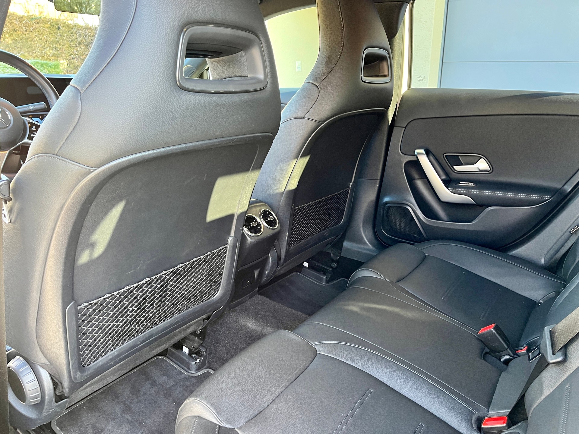 MERCEDES-BENZ A 180 Progressive 7G-DCT-image-20