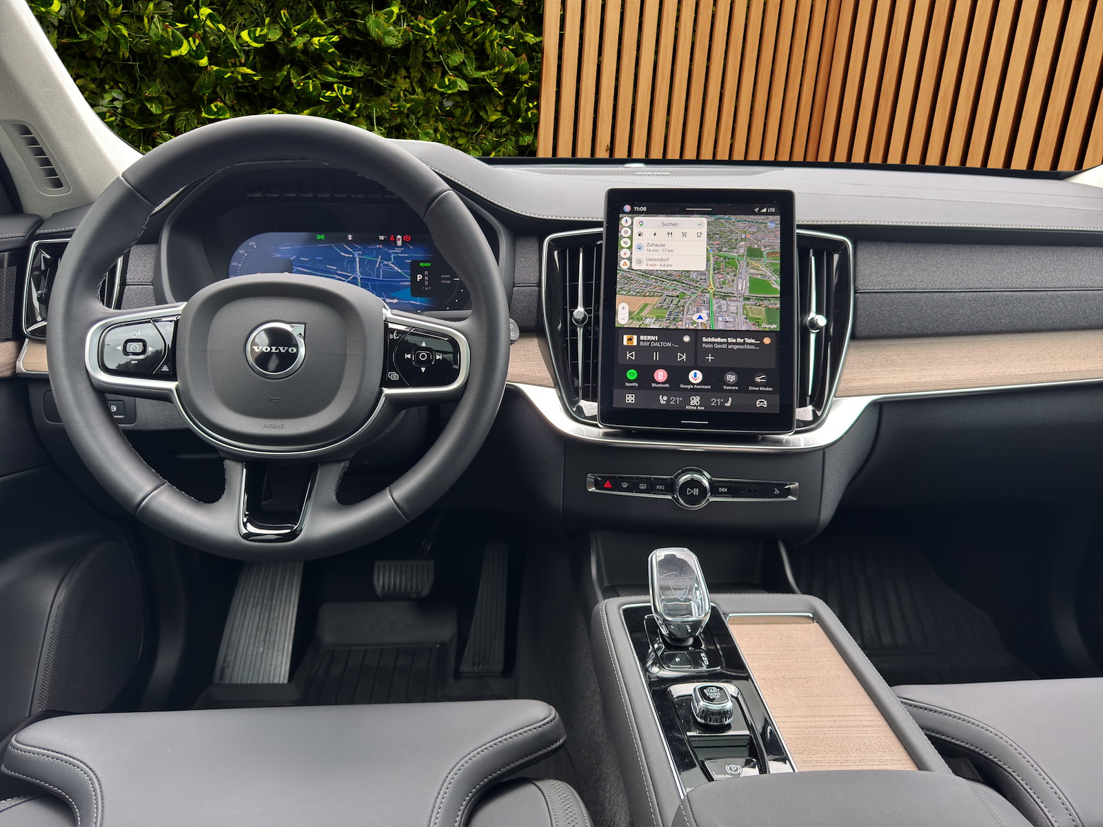 VOLVO XC90 2.0 T8 TE Ultra Bright eAWD-image-9