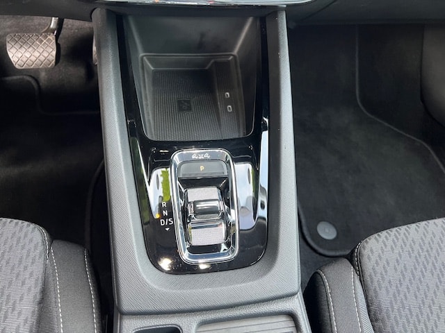 SKODA Octavia Combi 2.0 TSI Style DSG 4x4-image-4