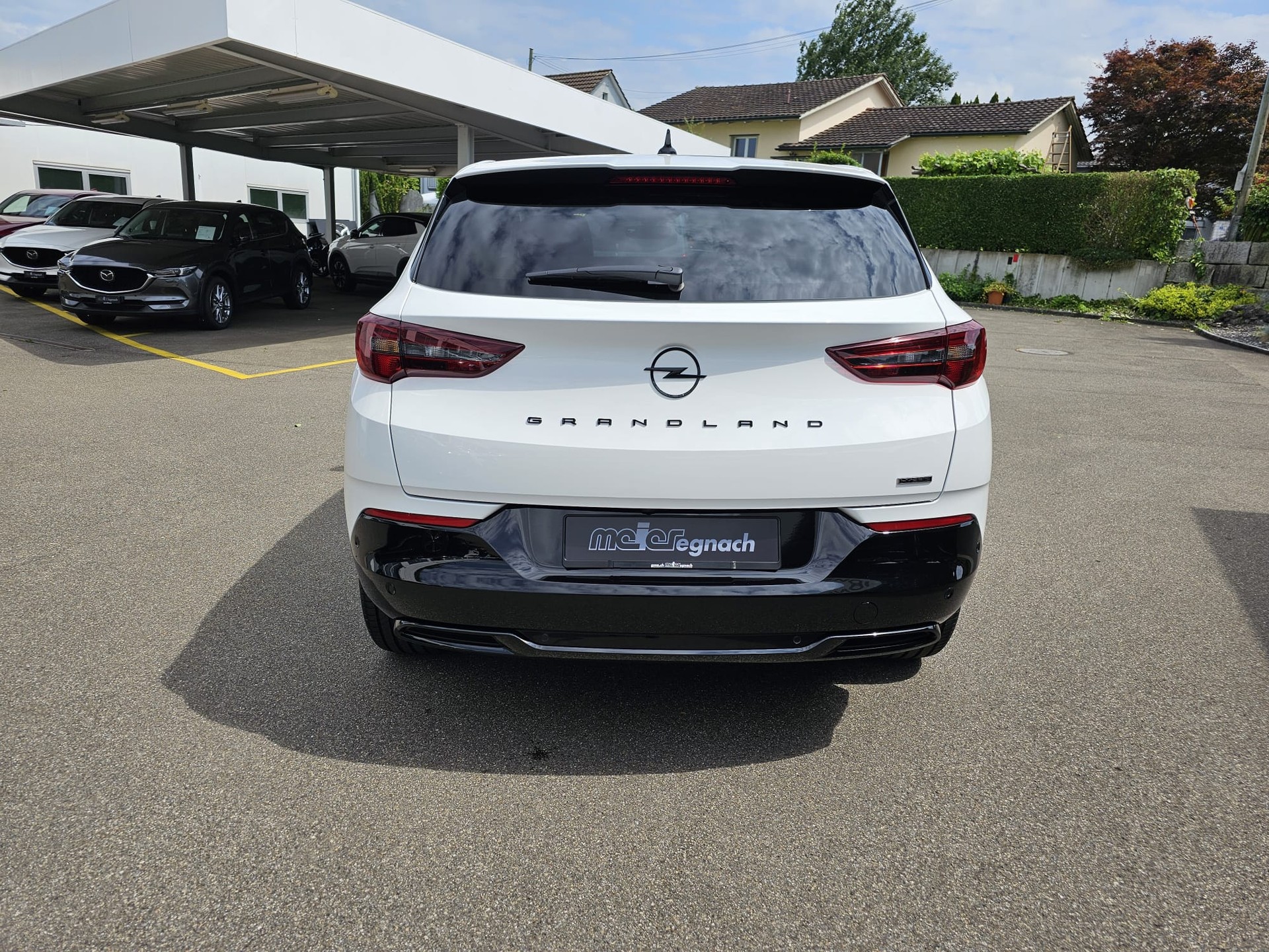 OPEL Grandland 1.6 Hybrid GS Line Automatik-image-6