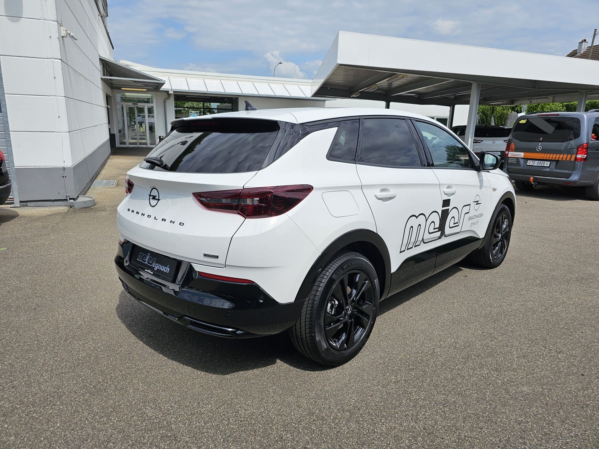 OPEL Grandland 1.6 Hybrid GS Line Automatik-image-7