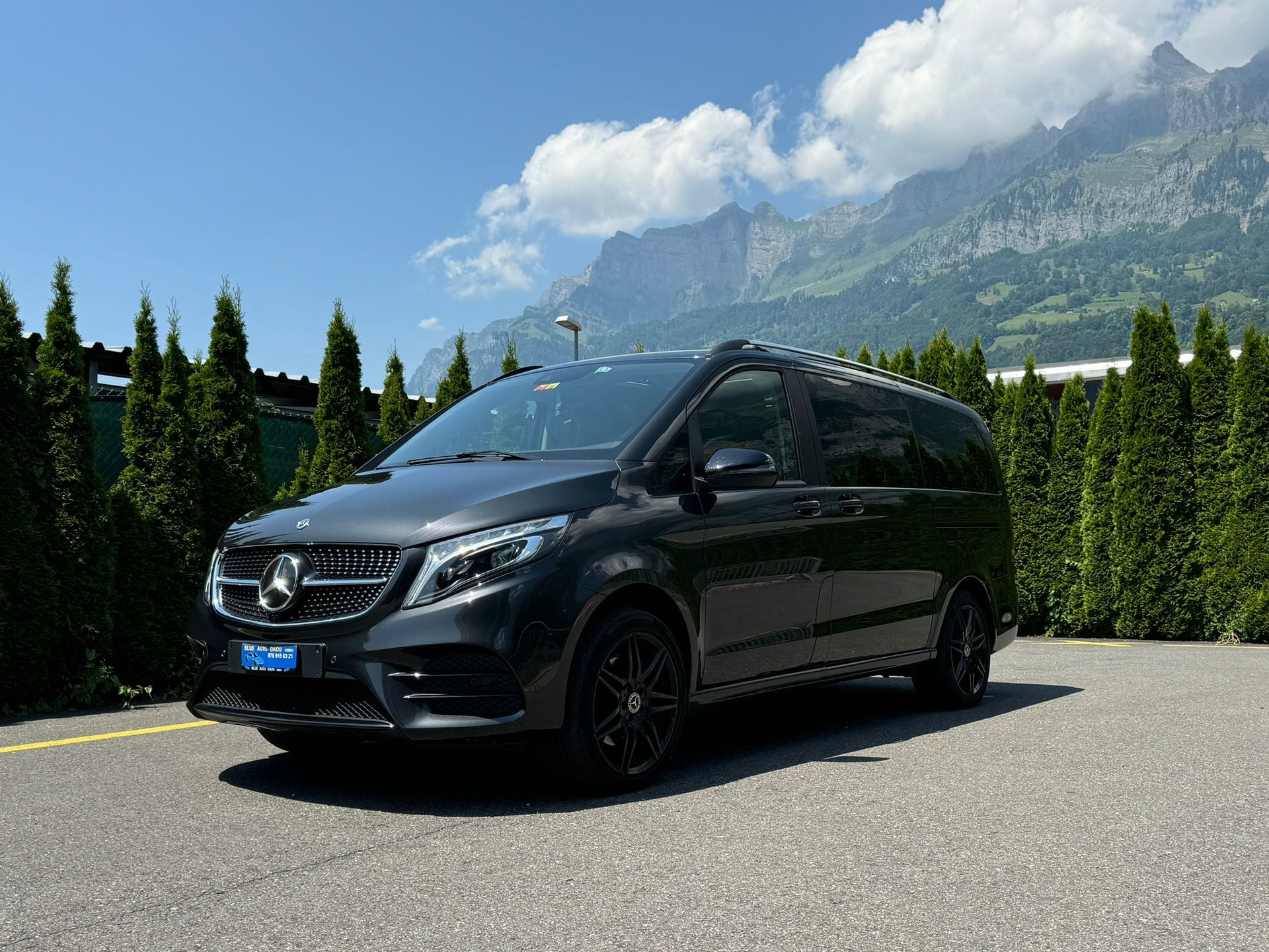 MERCEDES-BENZ V 300 d lang AMG LINE 4Matic 9G-Tronic-image-1