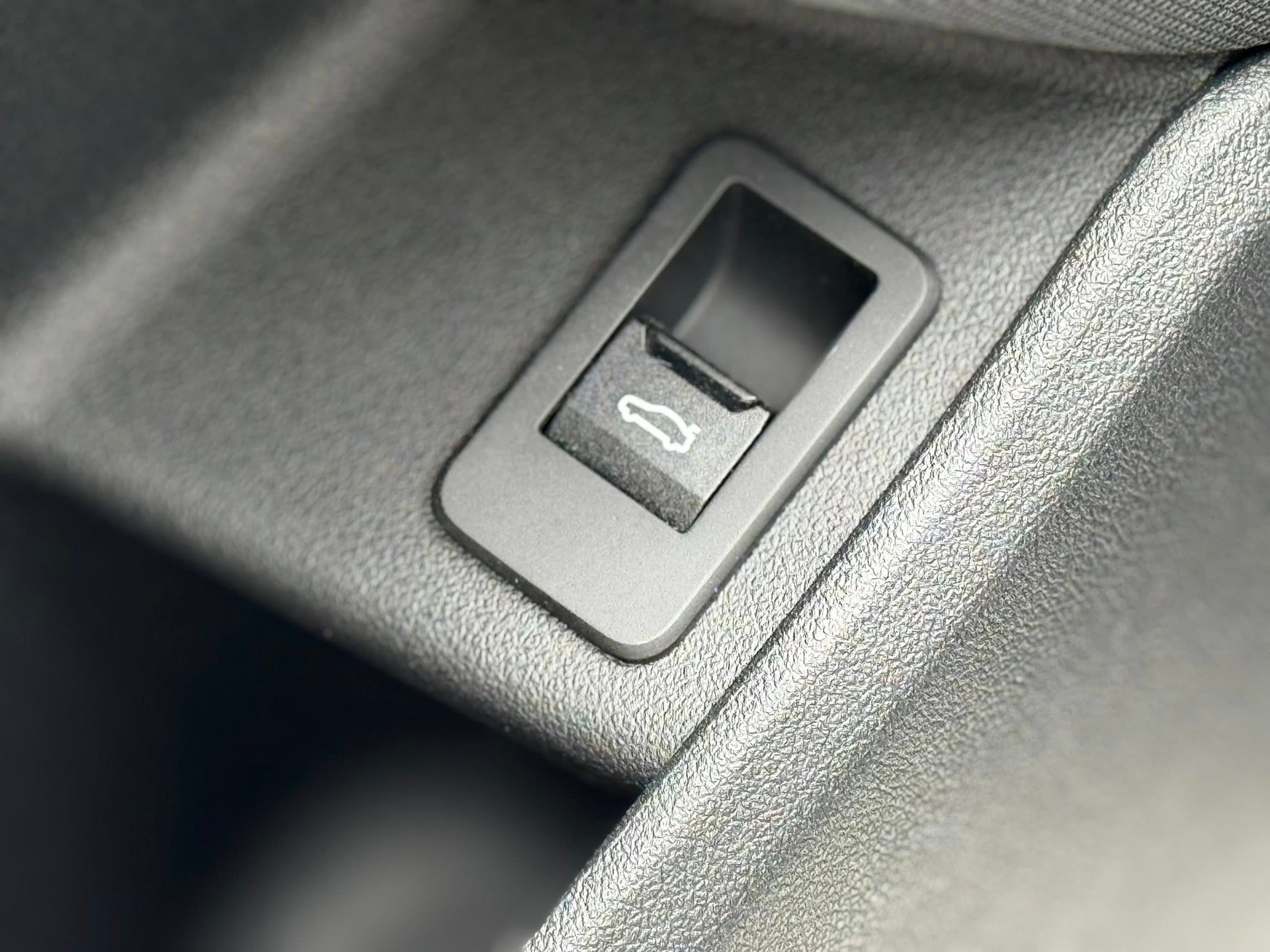 BMW 223i Active Tourer xDrive M Sport DKG-image-17