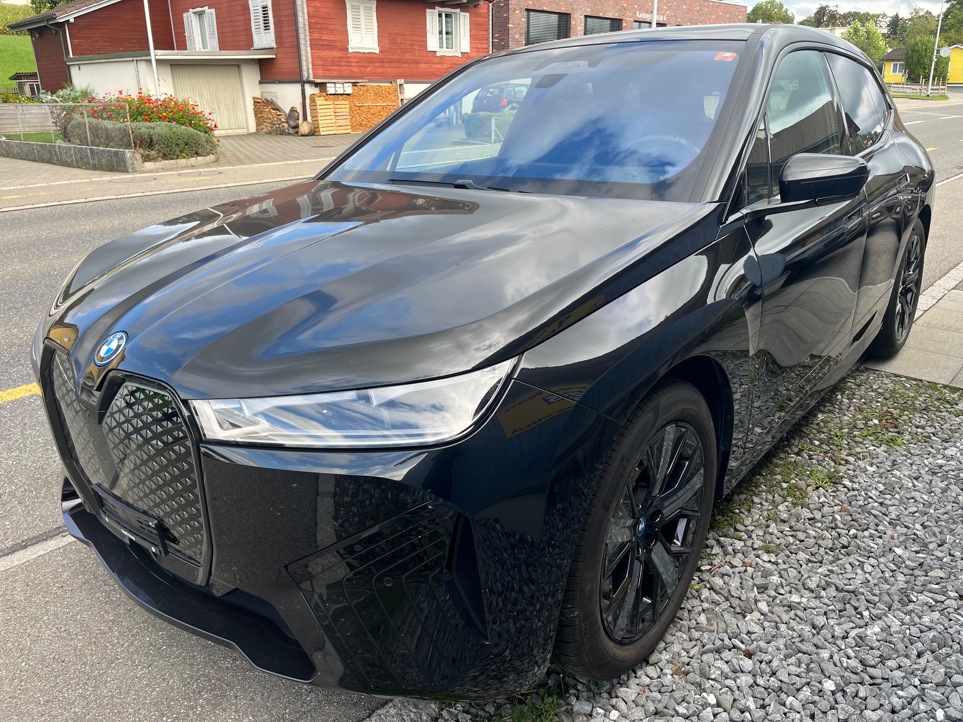 BMW iX xDrive50-image-0
