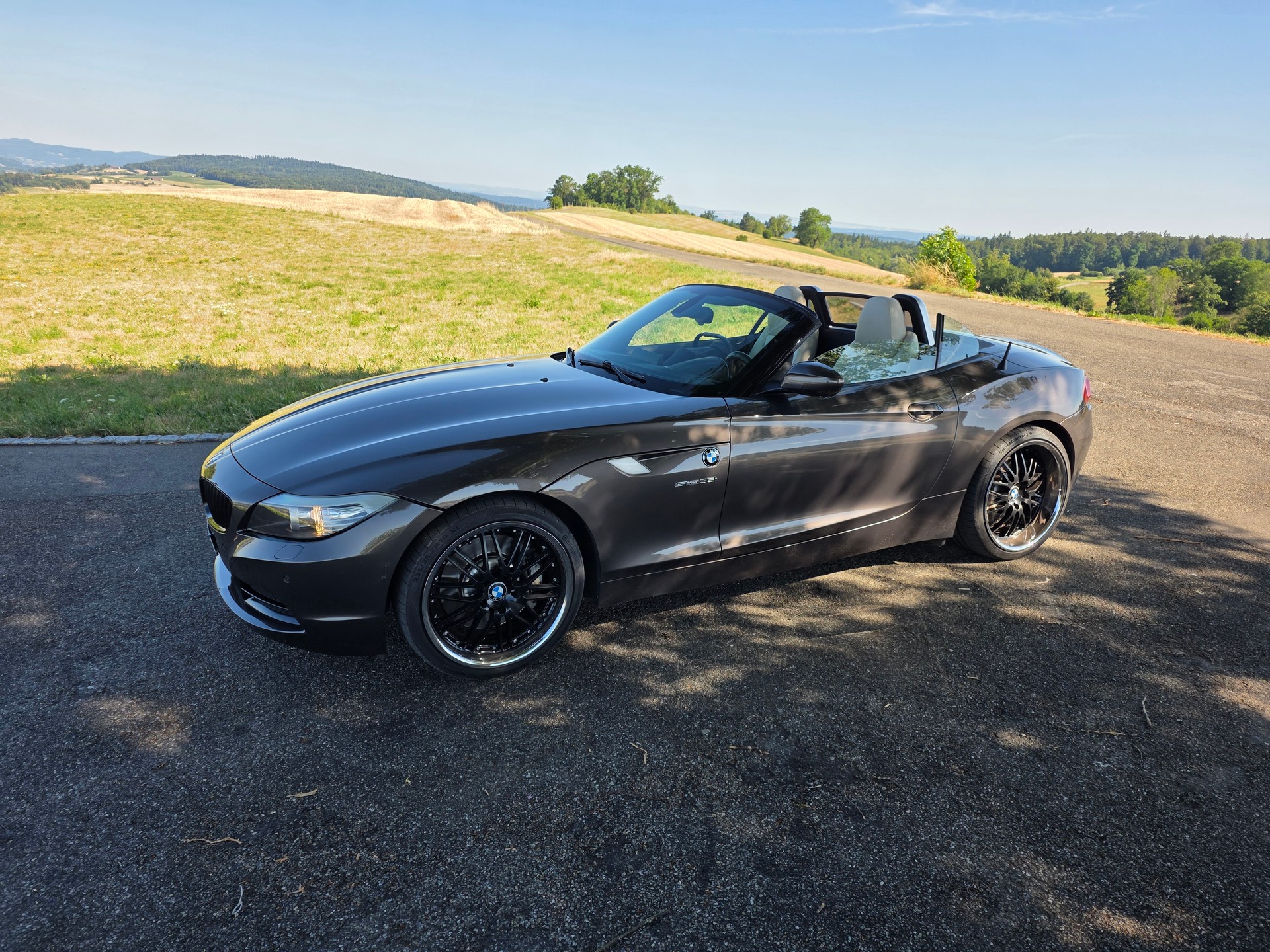 BMW Z4 sDrive35i-image-12