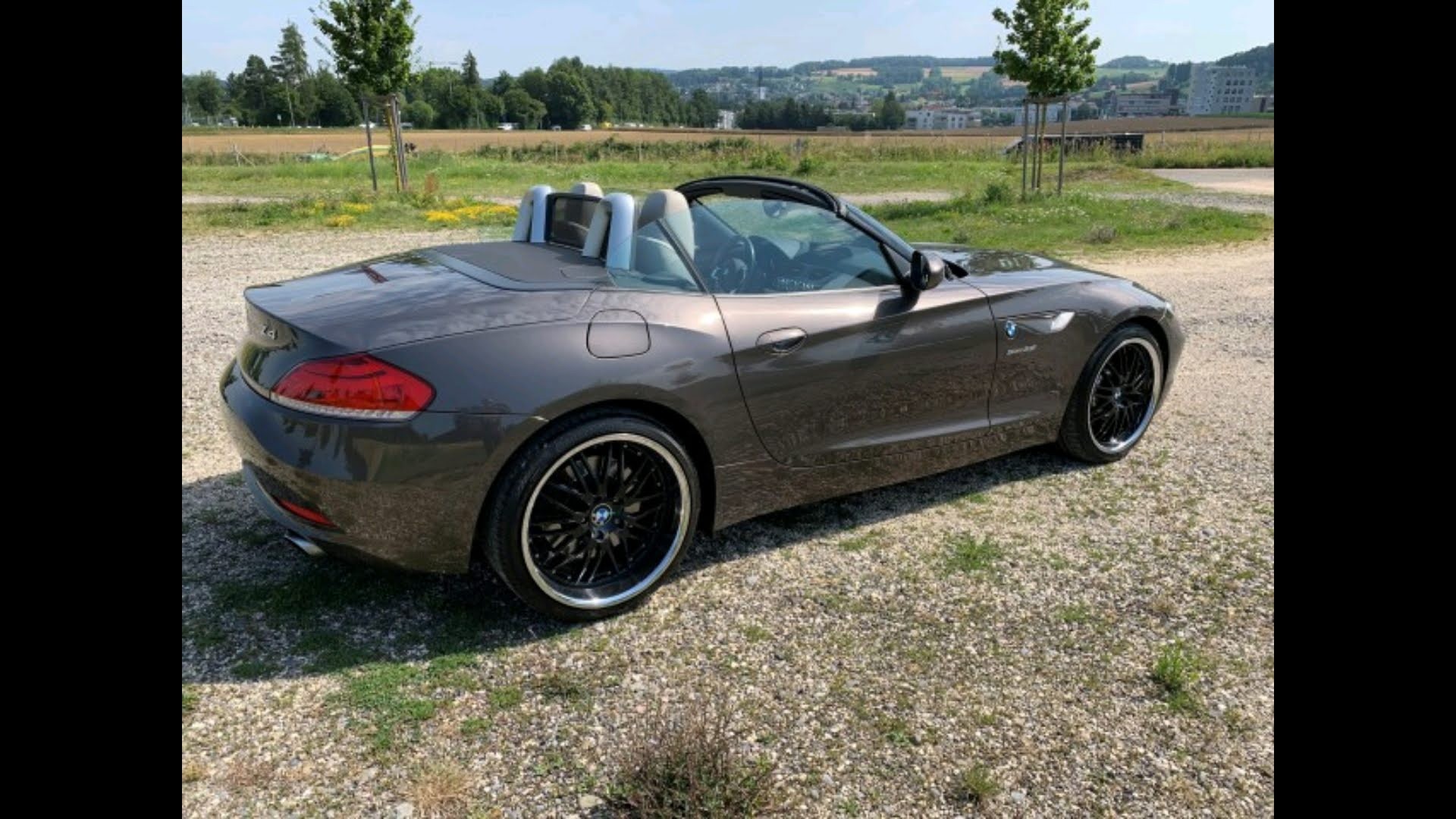 BMW Z4 sDrive35i-image-7