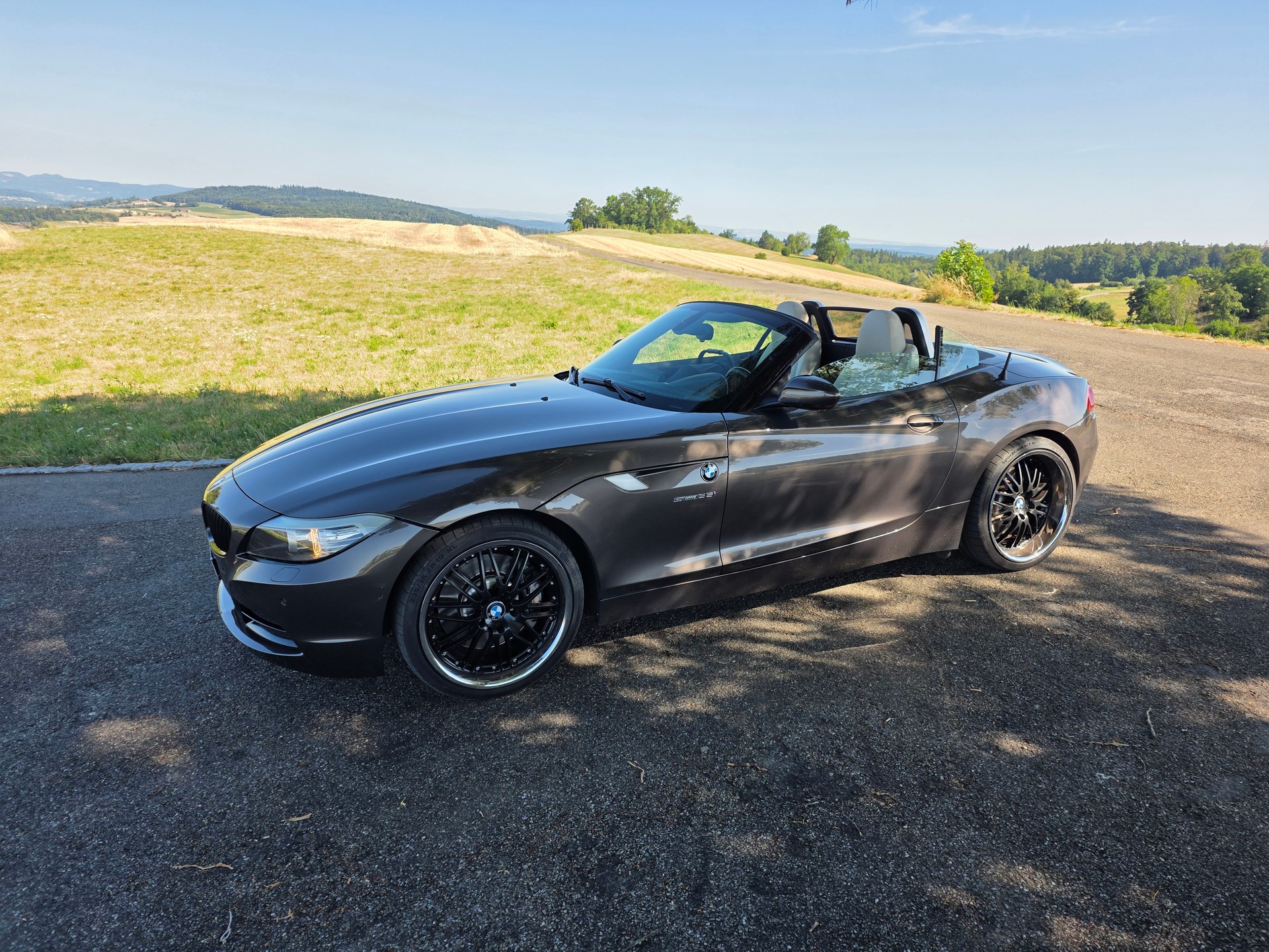 BMW Z4 sDrive35i-image-0