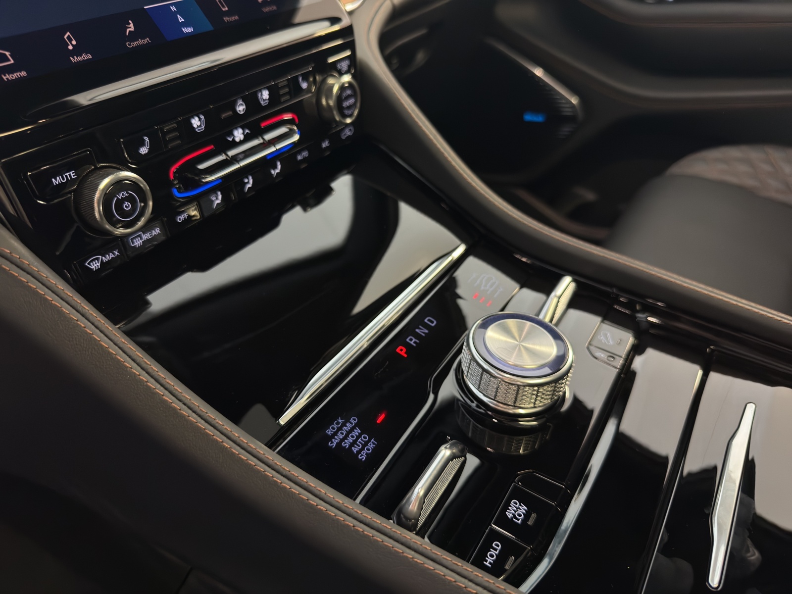 JEEP Grand Cherokee 2.0 Turbo Summit Re-image-14