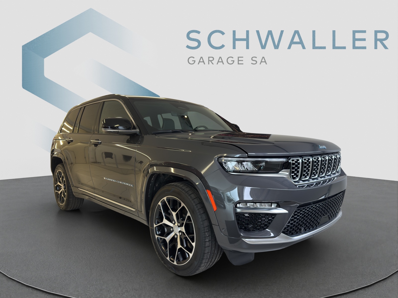 JEEP Grand Cherokee 2.0 Turbo Summit Re-image-0