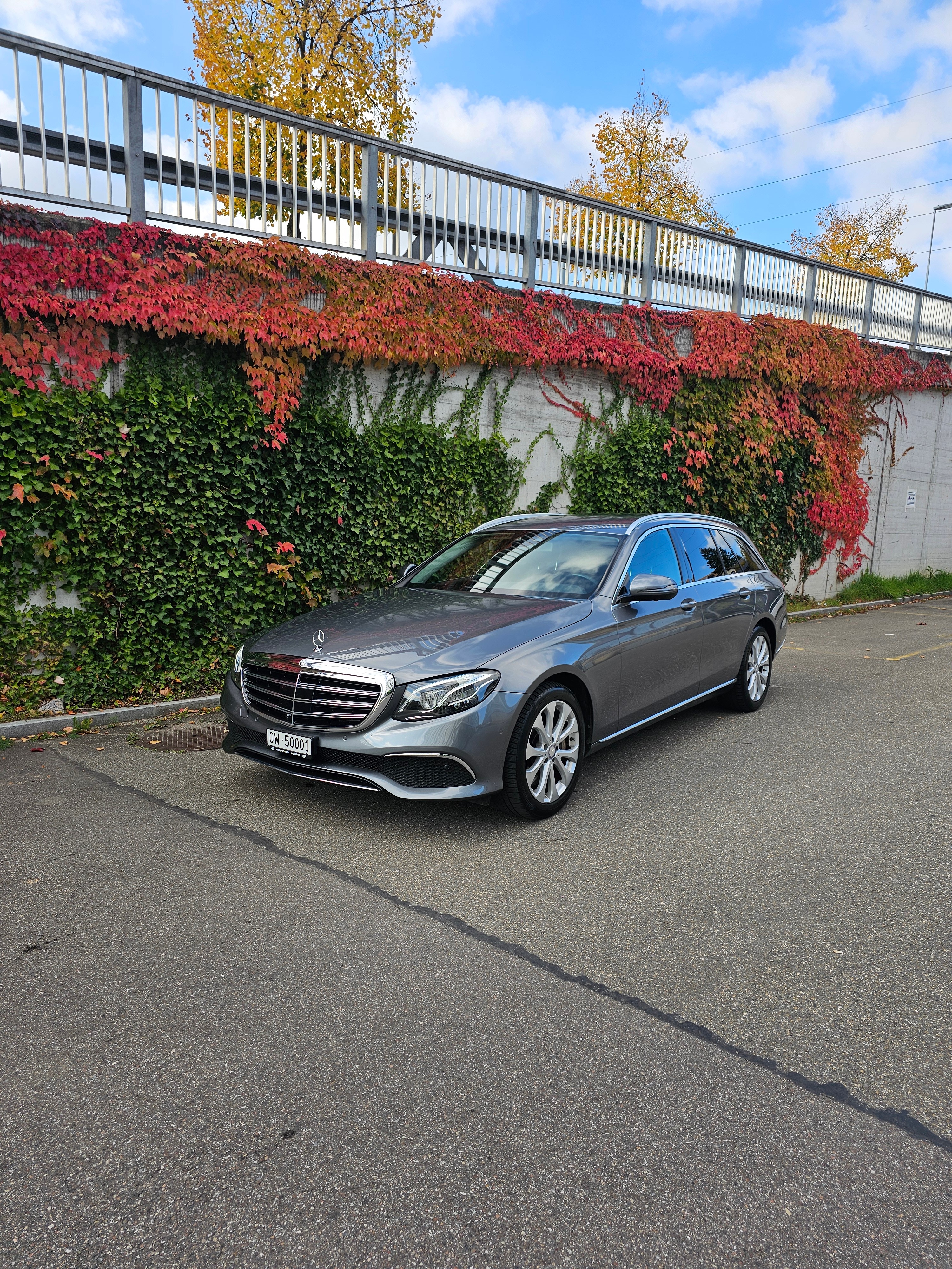 MERCEDES-BENZ E 400 Avantgarde 4 Matic 9G-Tronic — slika 1