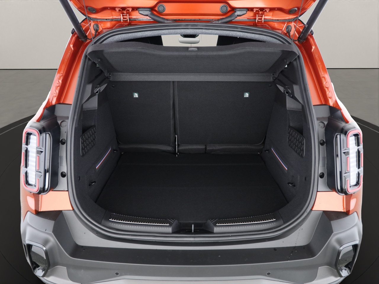RENAULT R4 E-Tech Comfort Range iconic-image-8