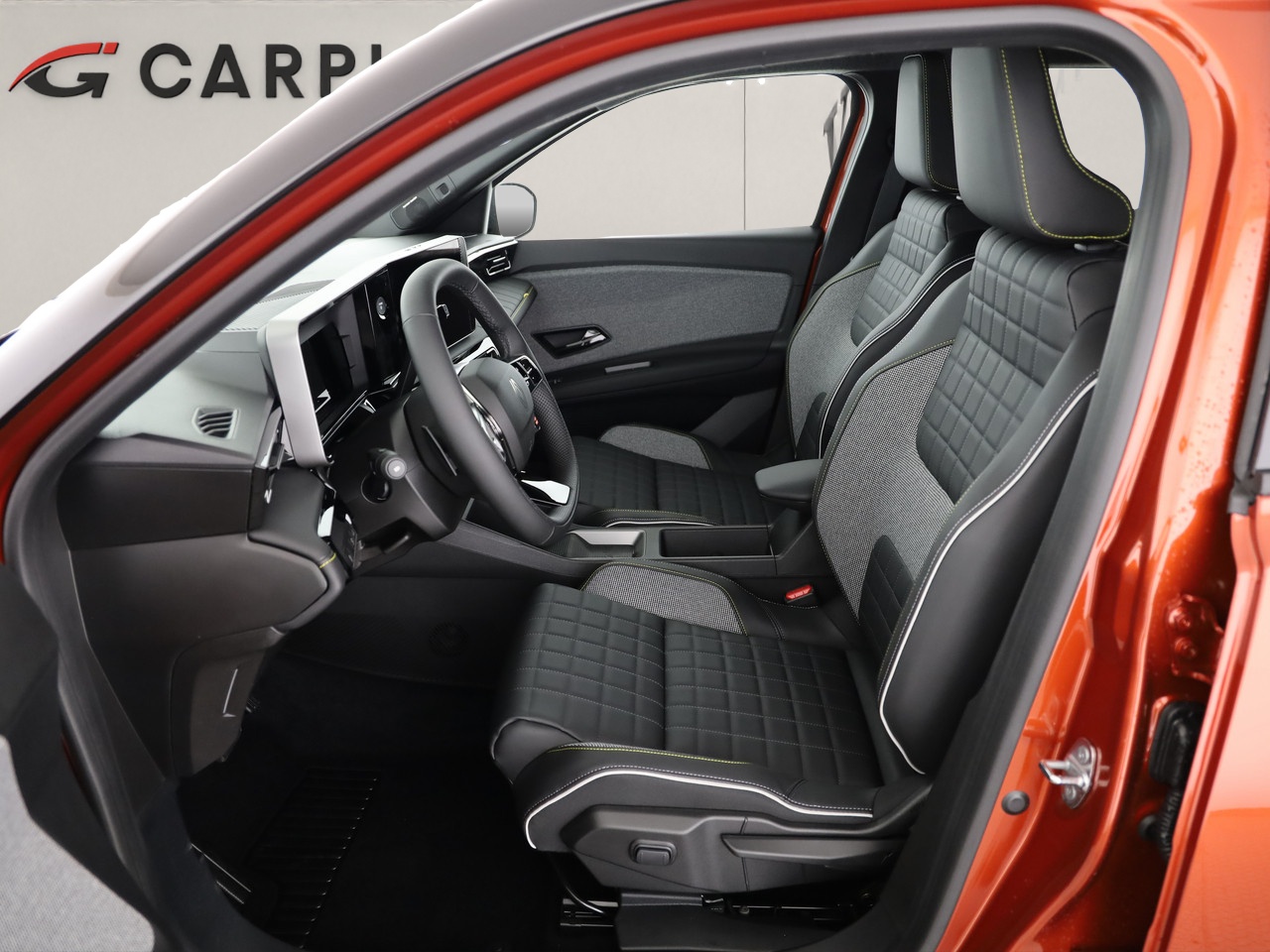 RENAULT R4 E-Tech Comfort Range iconic-image-5