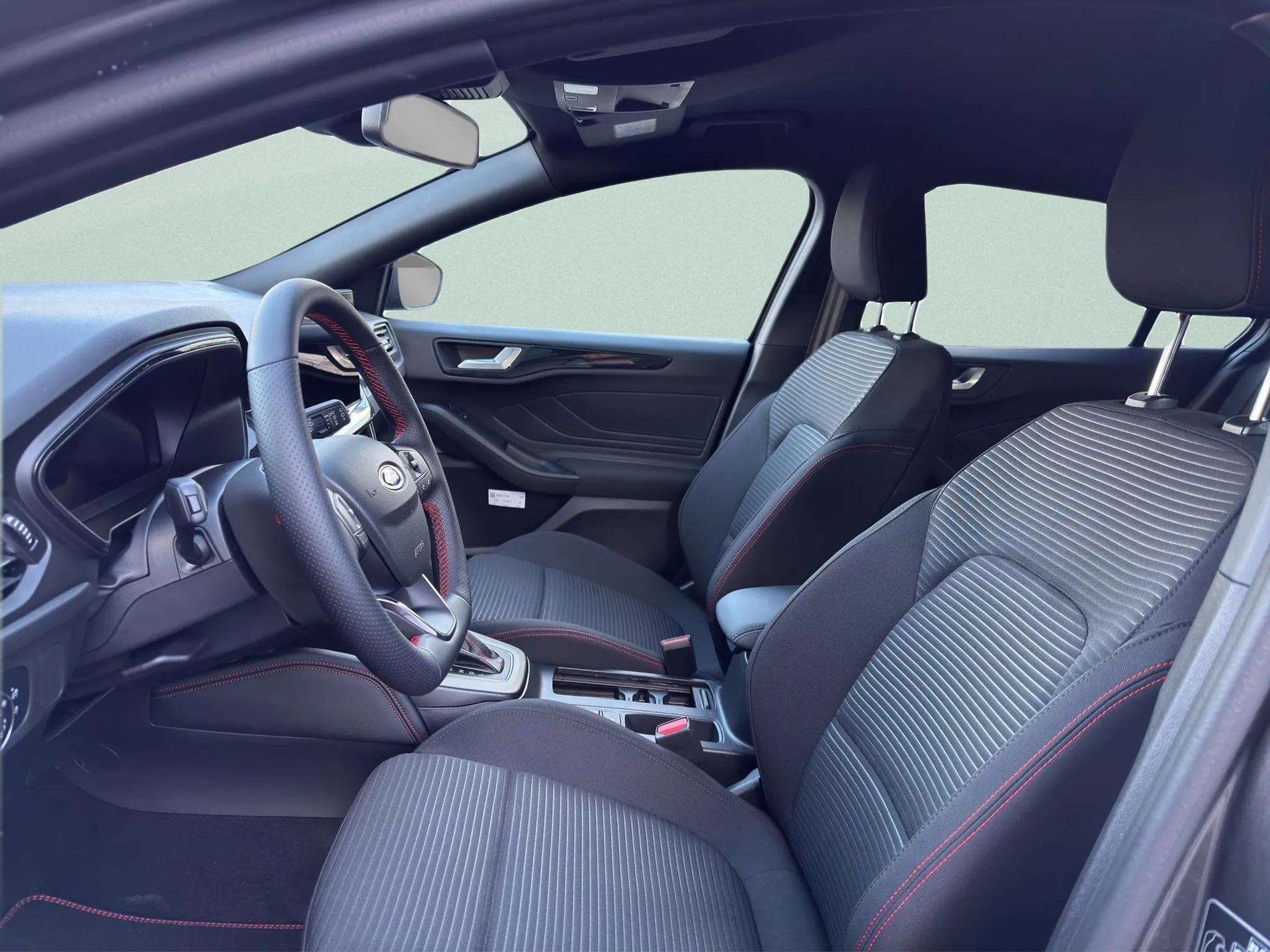 FORD Focus 1.0 MHEV ST-Line X Automat-image-10