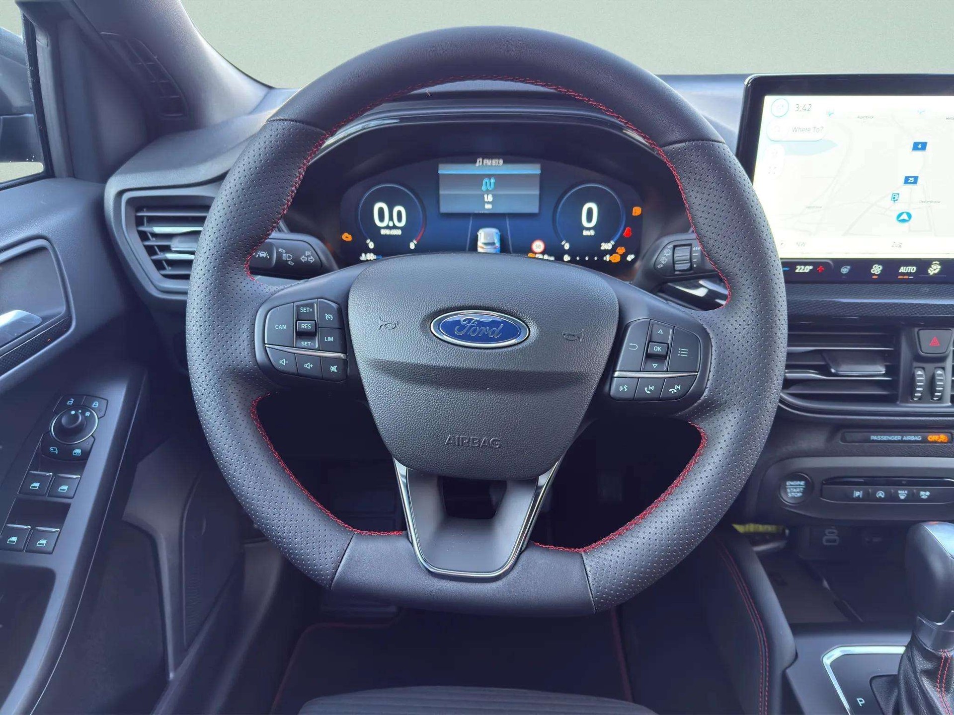 FORD Focus 1.0 MHEV ST-Line X Automat-image-13