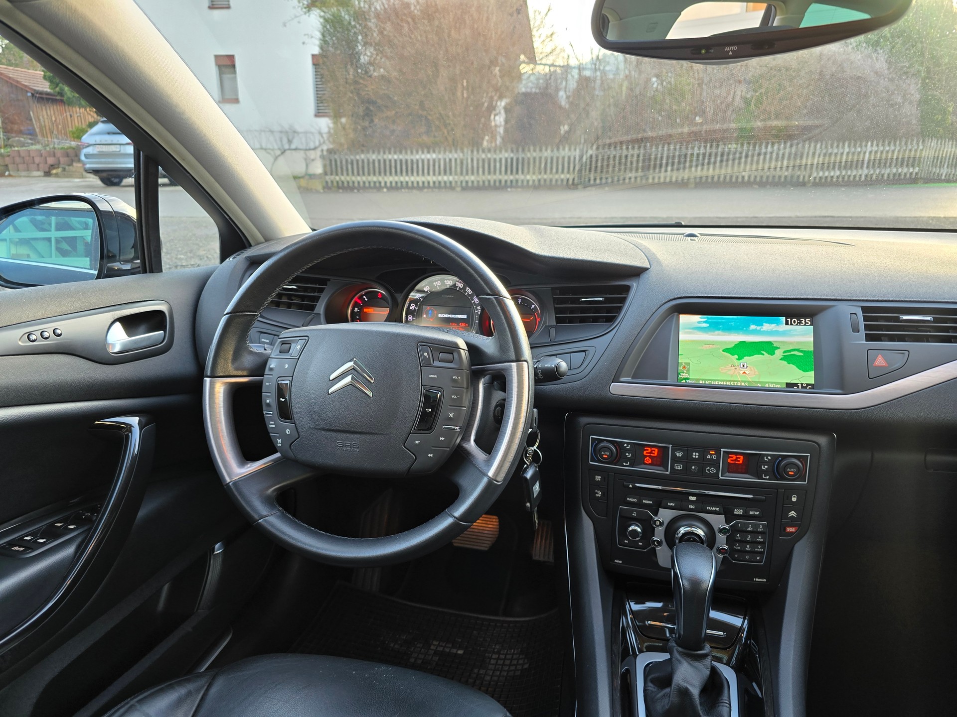 CITROEN C5 Tourer 3.0 HDi V6 Exclusive Automatic-image-8