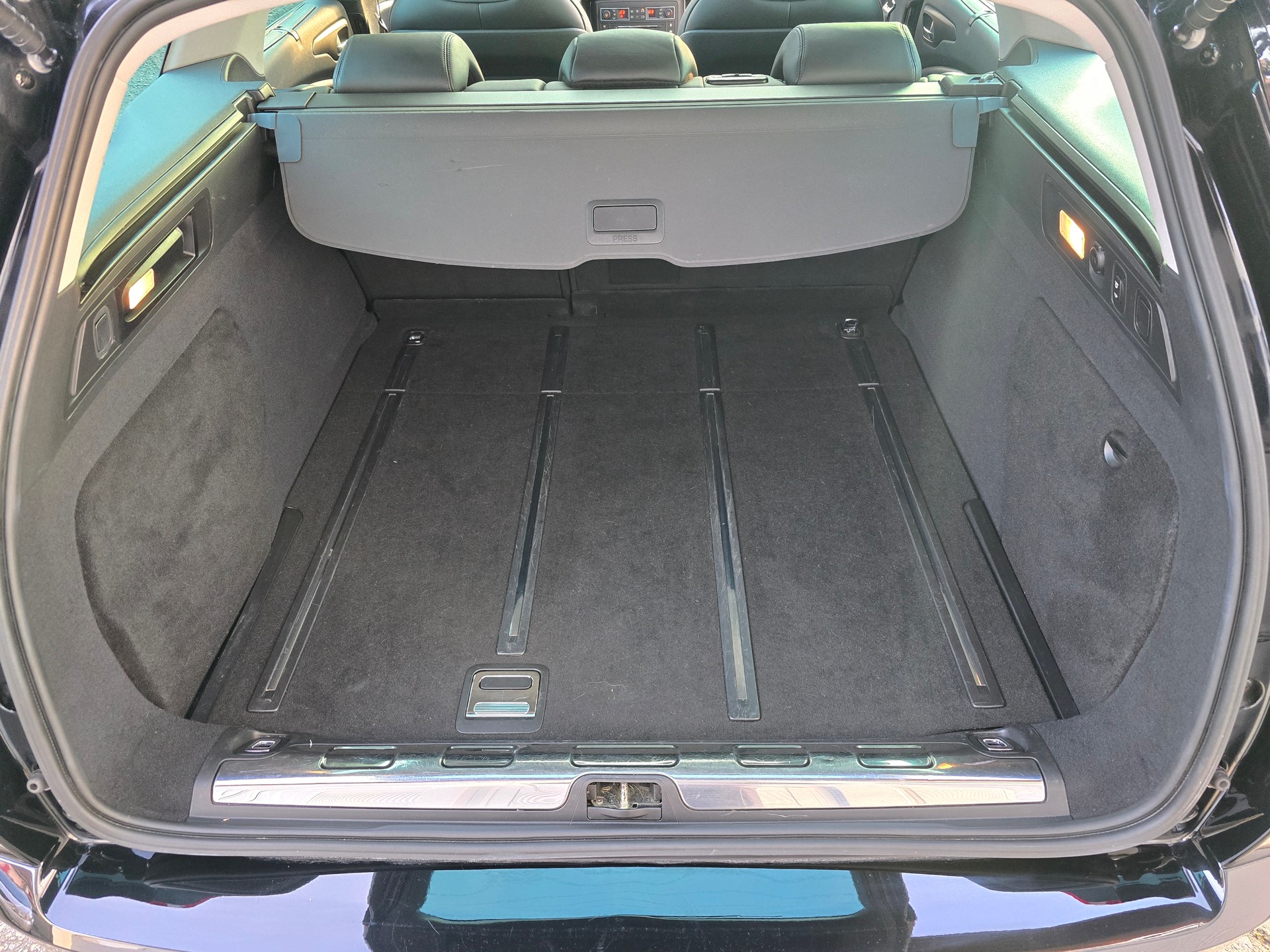 CITROEN C5 Tourer 3.0 HDi V6 Exclusive Automatic-image-13