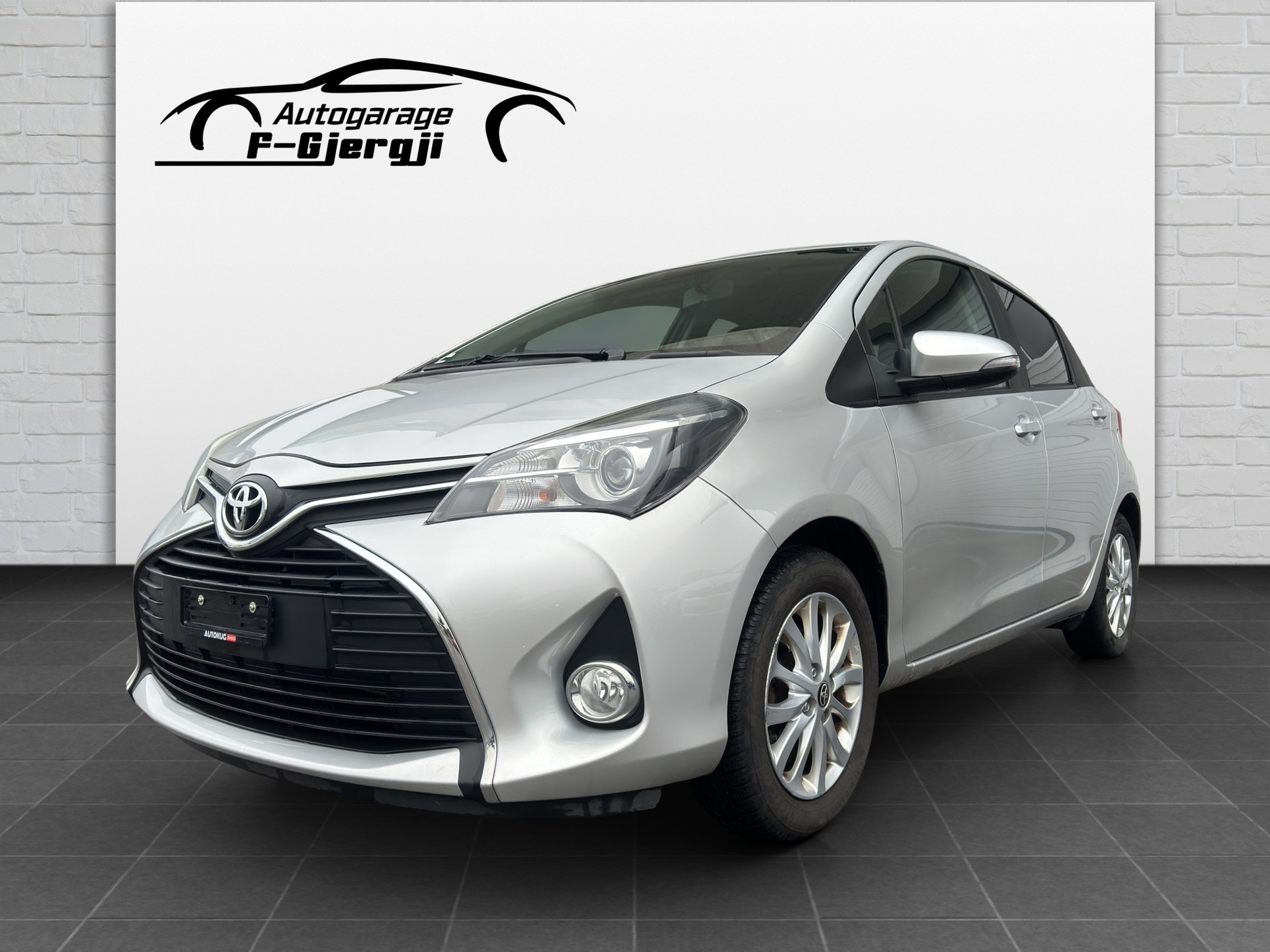 TOYOTA Yaris 1.33 Luna-image-0