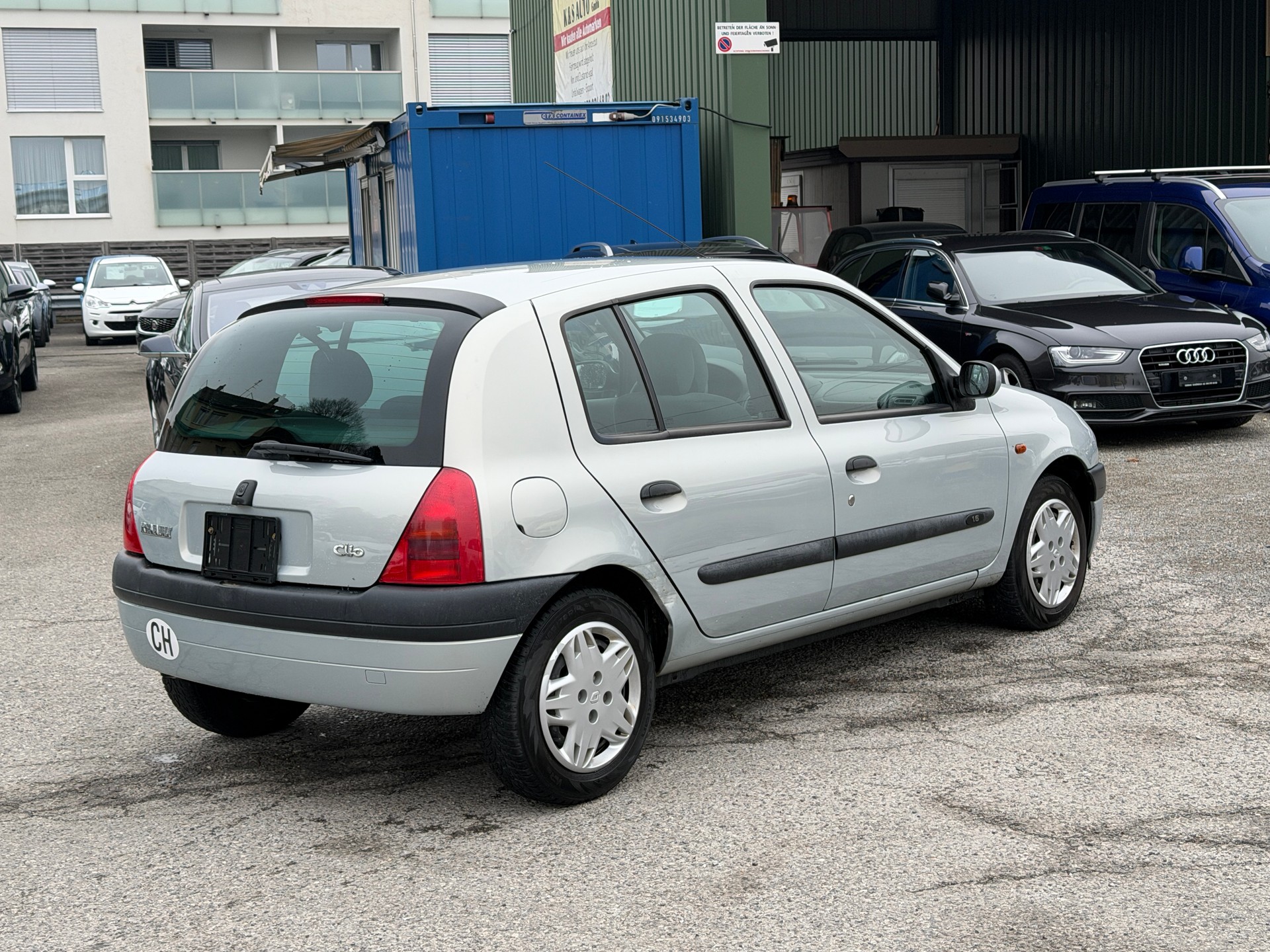 RENAULT Clio 1.6 RXE Advantage-image-15