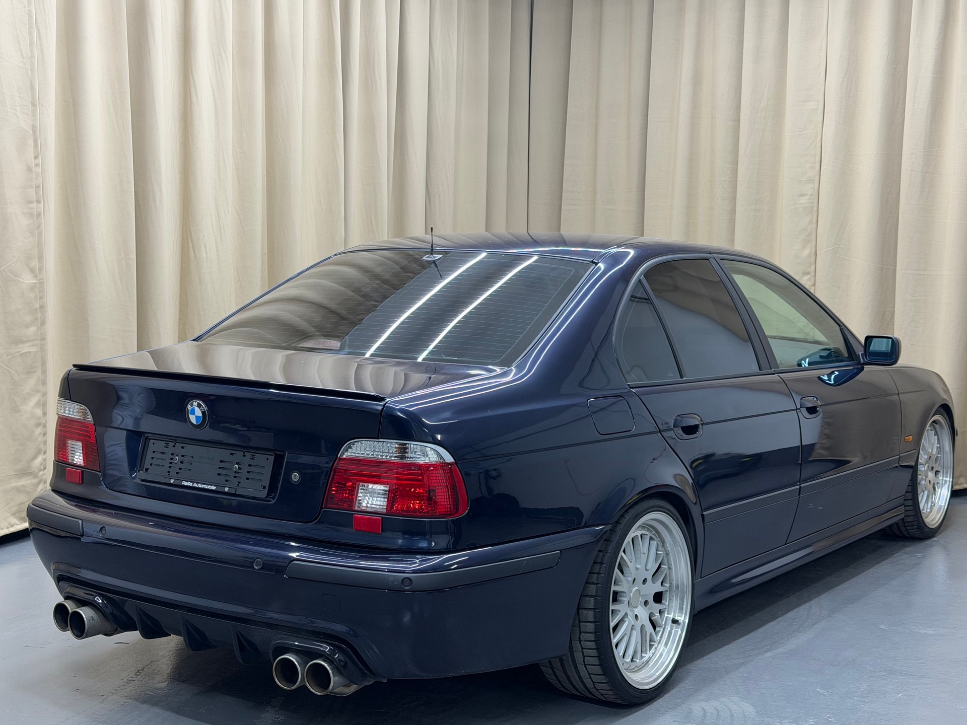 BMW 535i V8-image-4