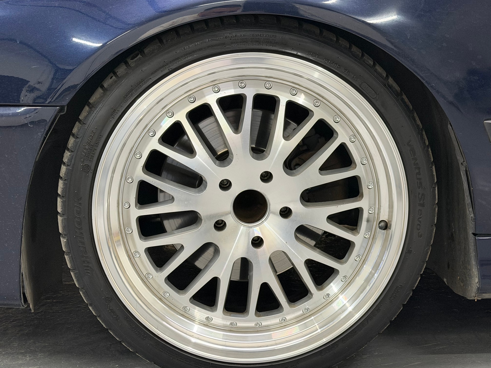BMW 535i V8-image-7