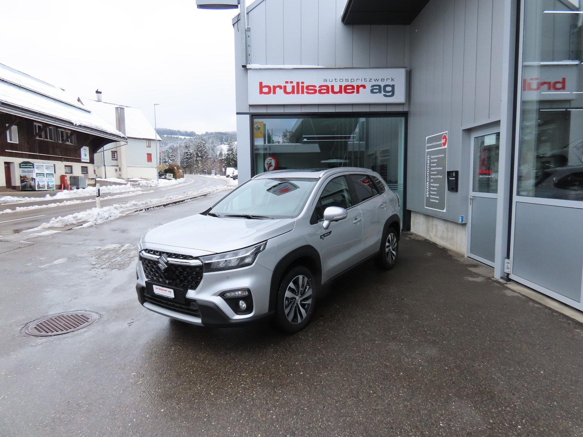 SUZUKI S-Cross 1.4 T Sakura Top Hybrid 4x4