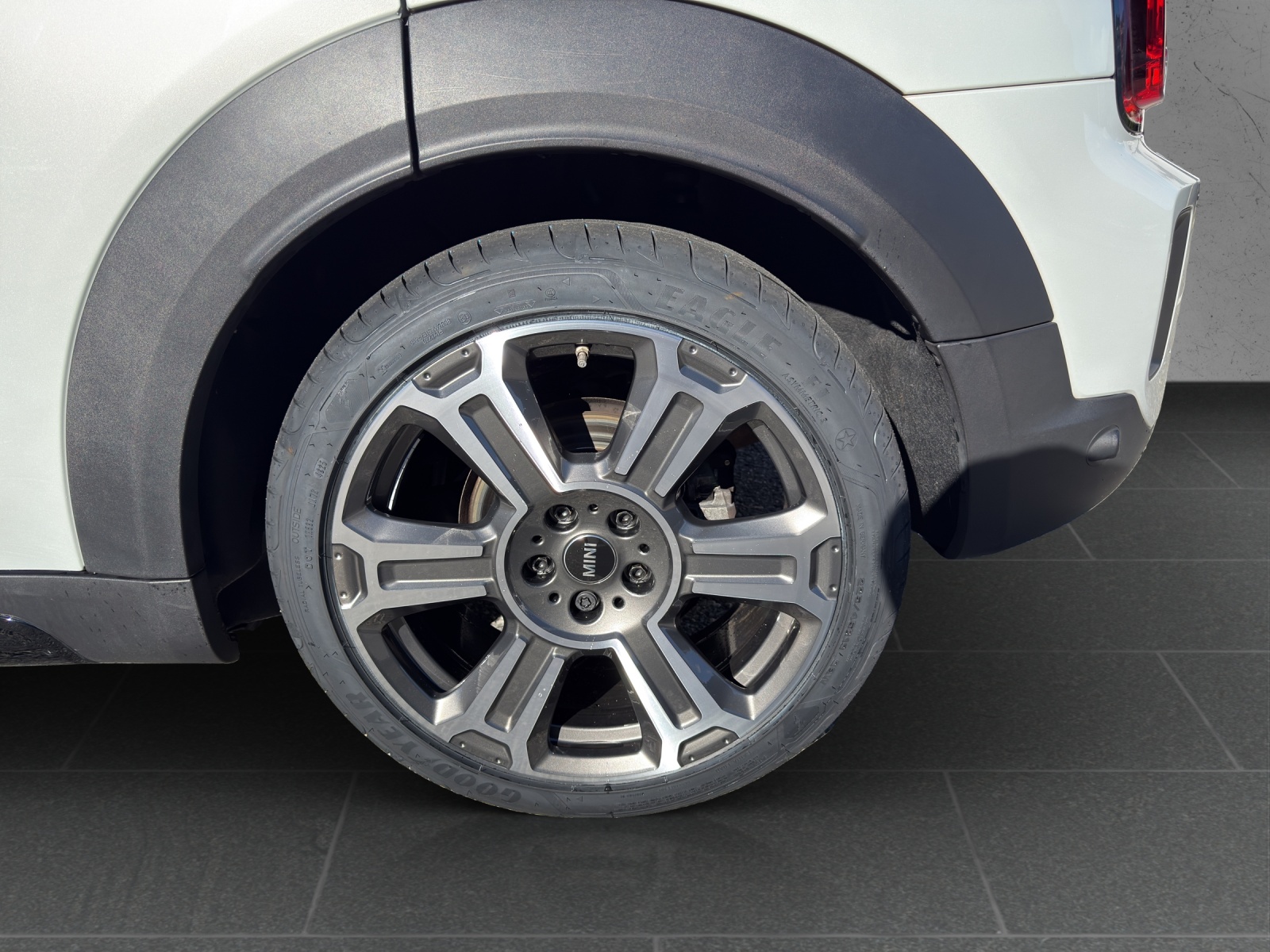 MINI Countryman Cooper S ALL4 Steptronic-image-11