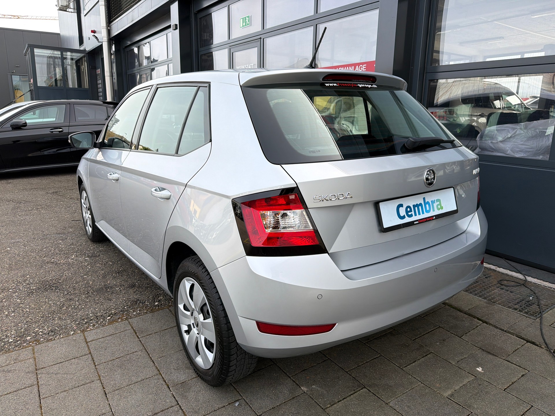 SKODA Fabia 1.0 MPI Ambition-image-3
