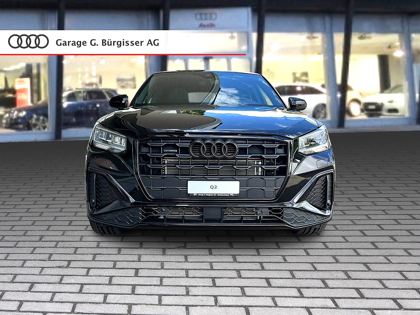 AUDI Q2 40 TFSI S line Attraction quattro S-tronic Mythosschwarz Metallic-image-1