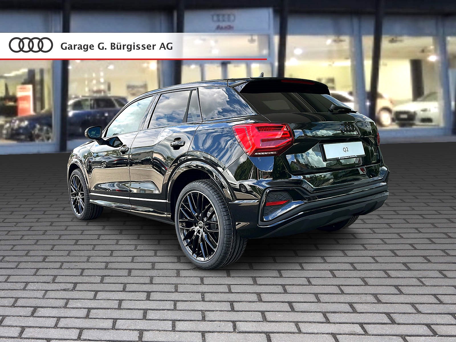 AUDI Q2 40 TFSI S line Attraction quattro S-tronic Mythosschwarz Metallic-image-3