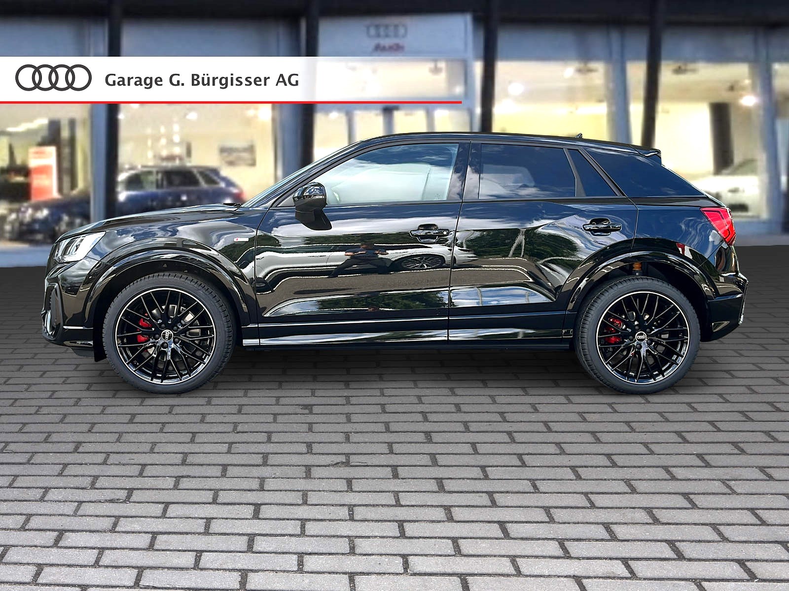AUDI Q2 40 TFSI S line Attraction quattro S-tronic Mythosschwarz Metallic-image-2