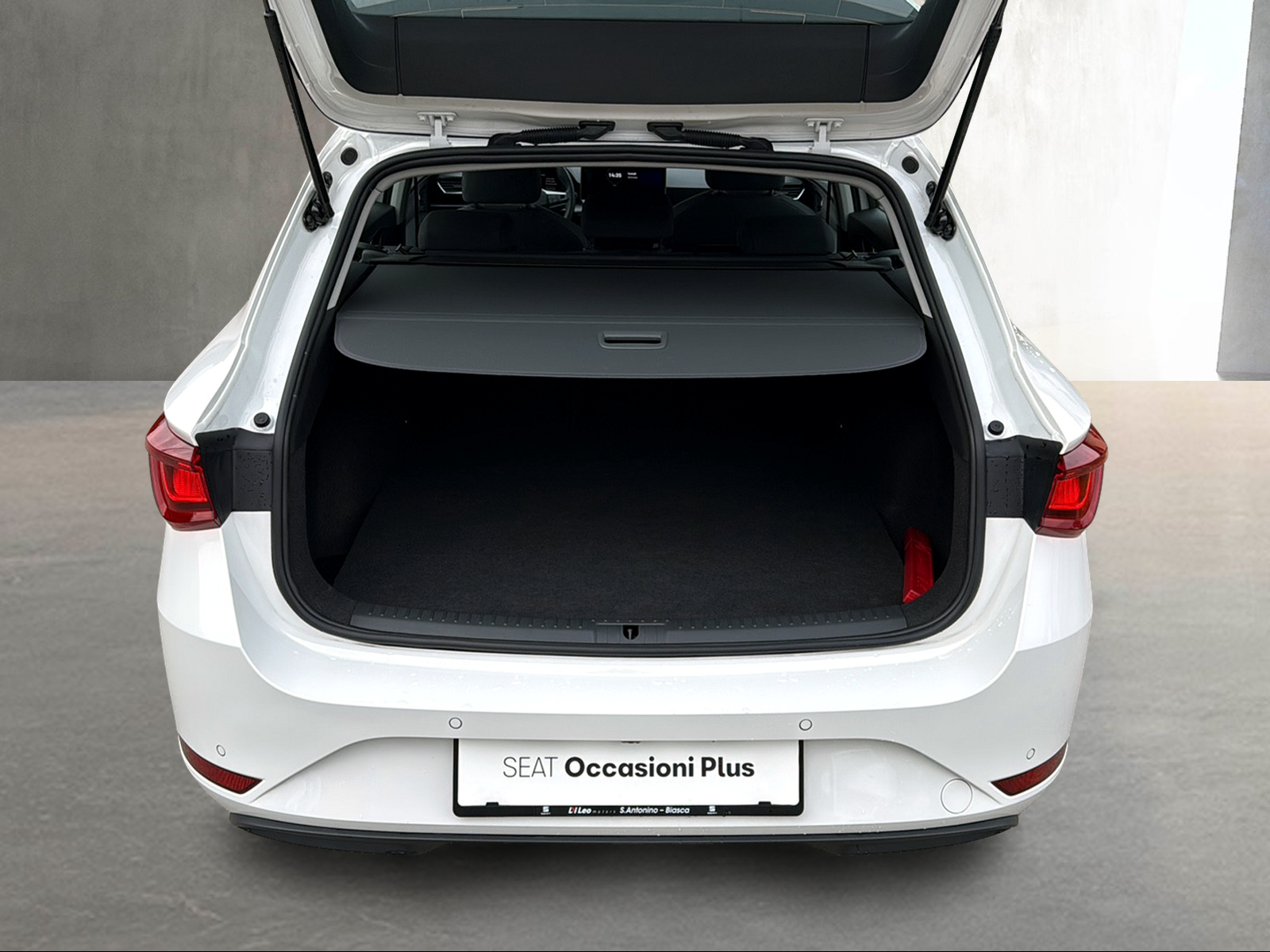 SEAT Leon ST 1.5 eHybrid pHEV DSG Business Edition-image-13