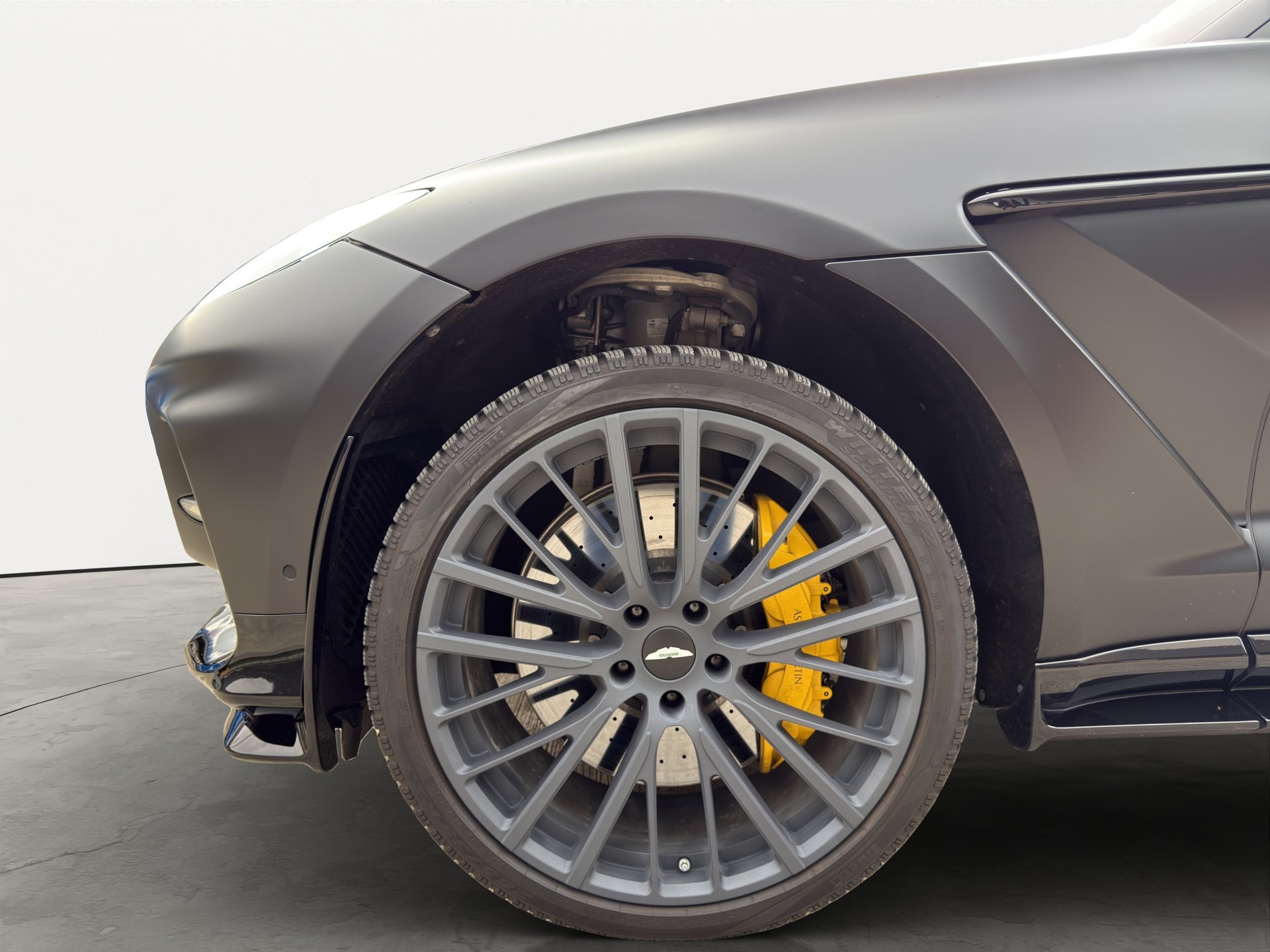 ASTON MARTIN DBX 707 4.0 V8-image-15