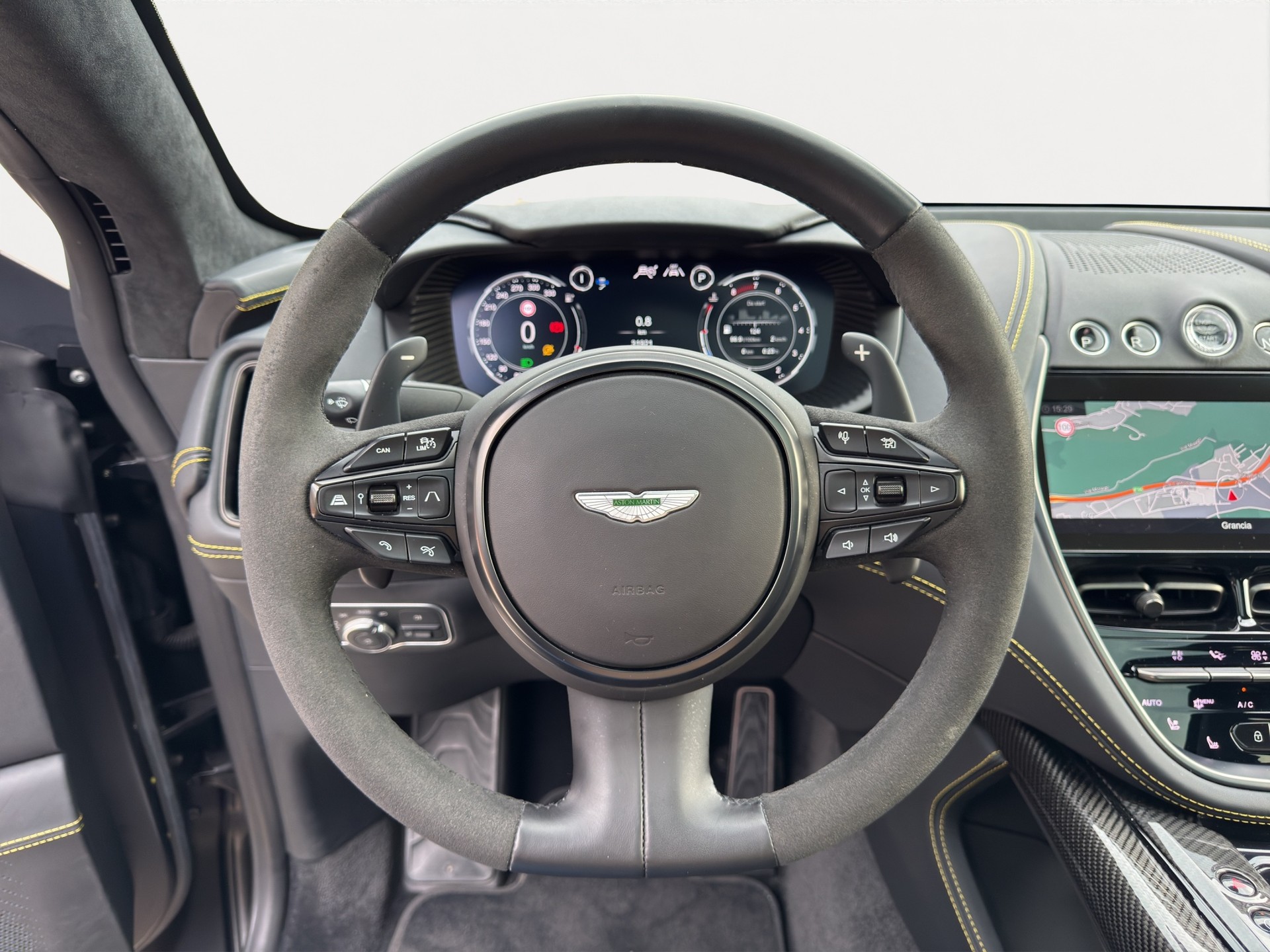 ASTON MARTIN DBX 707 4.0 V8-image-6