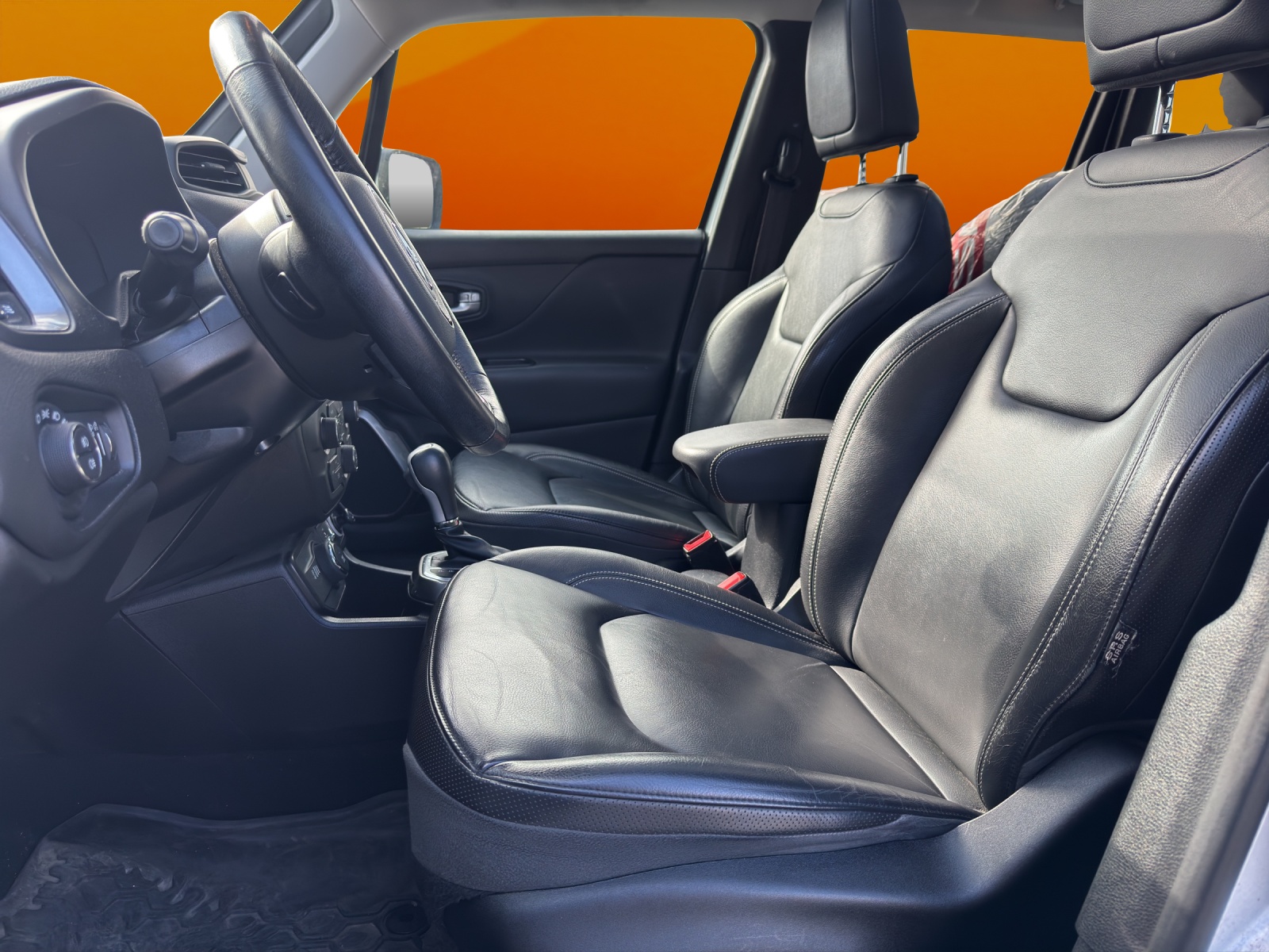JEEP Renegade 1.4 Turbo Limited AWD-image-10