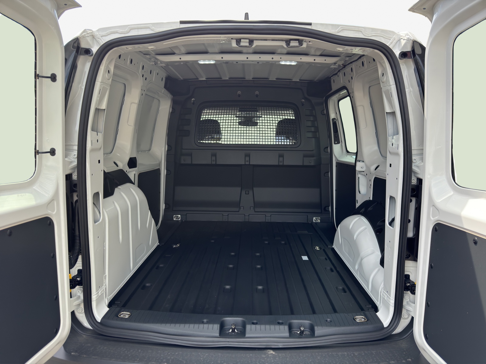 VW Caddy Cargo 1.5 TSI Entry DSG-image-12