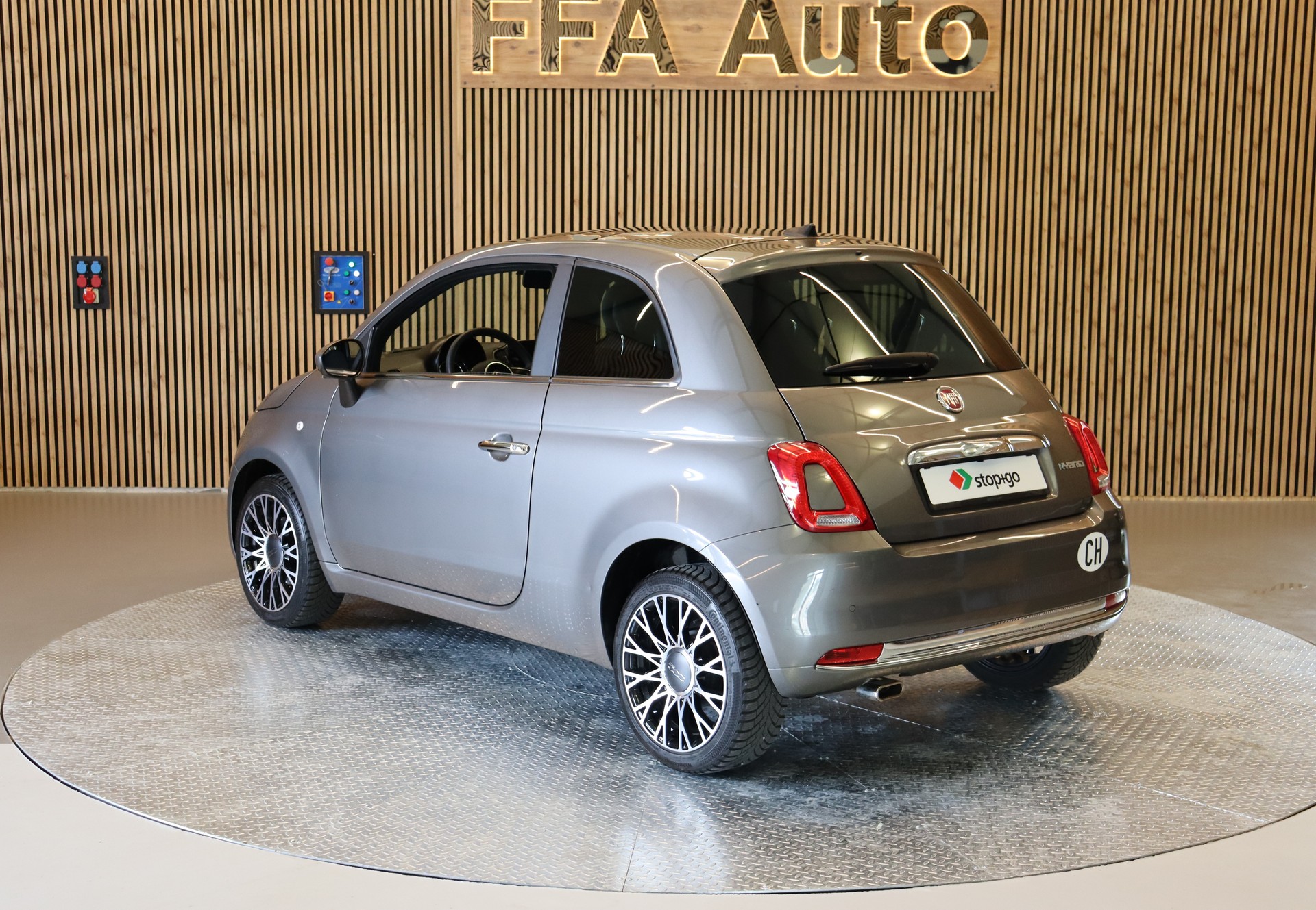 FIAT 500 1.0 Hybrid Lounge-showroom-element-2