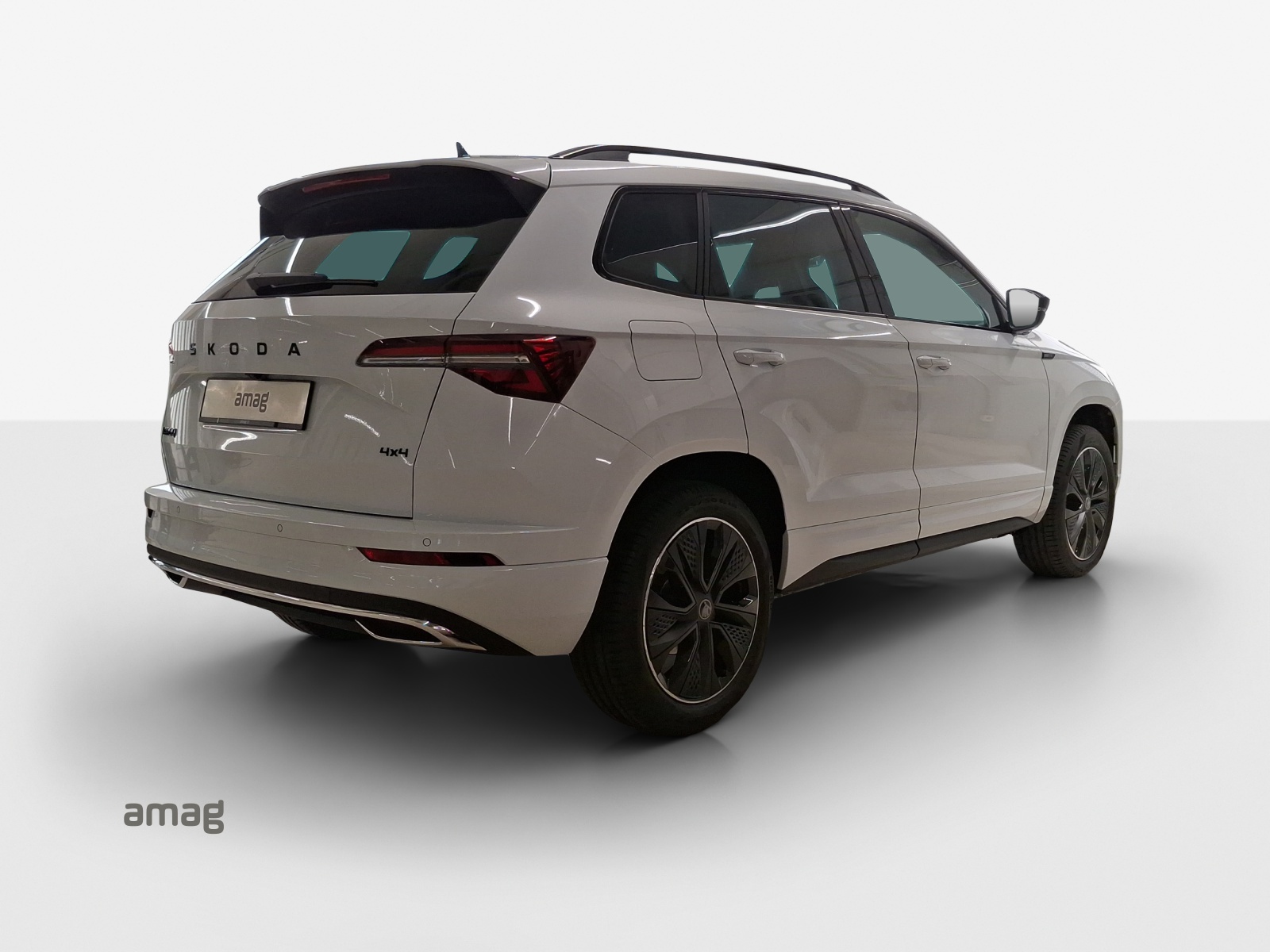 SKODA Karoq 2.0 TSI SportLine 4x4 DSG-image-4