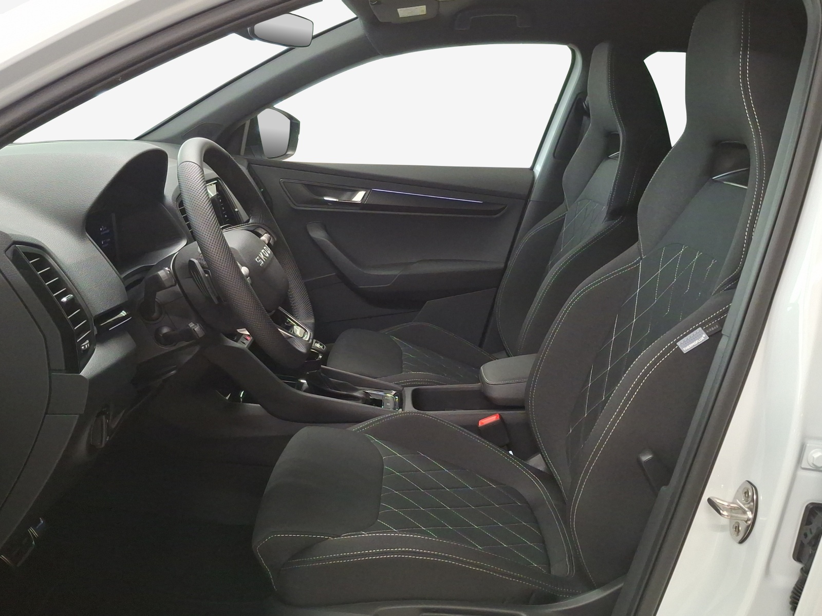 SKODA Karoq 2.0 TSI SportLine 4x4 DSG-image-7