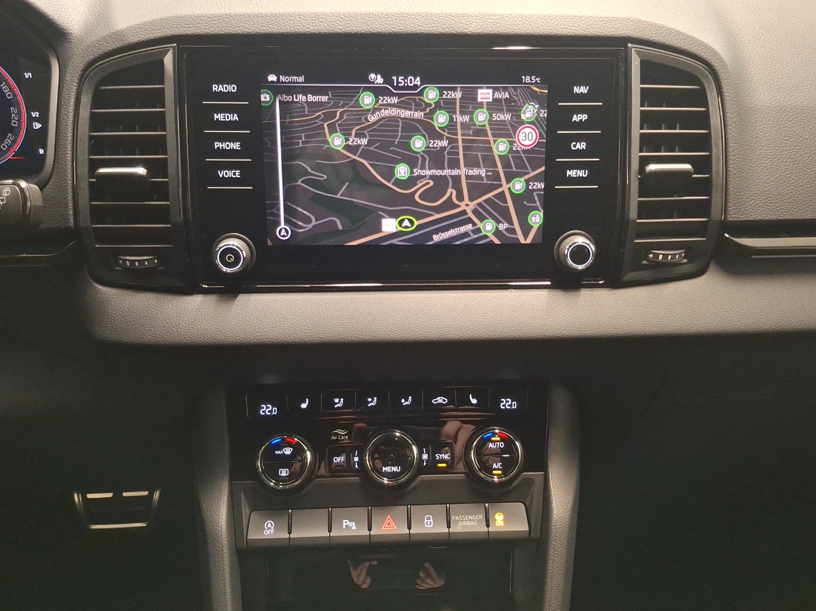 SKODA Karoq 2.0 TSI SportLine 4x4 DSG-image-10