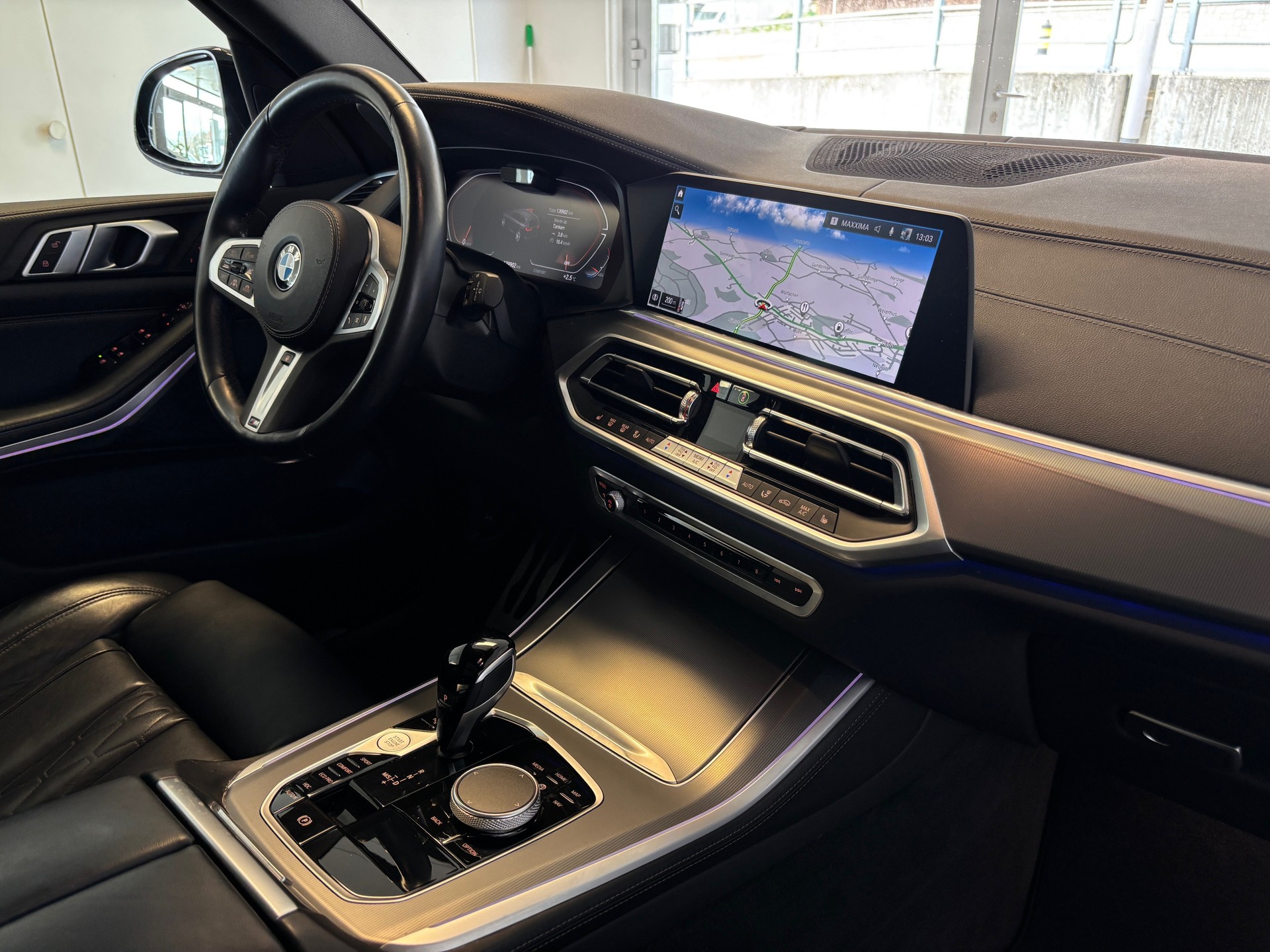 BMW X5 xDrive 48V 30d M Sport Steptronic-image-8