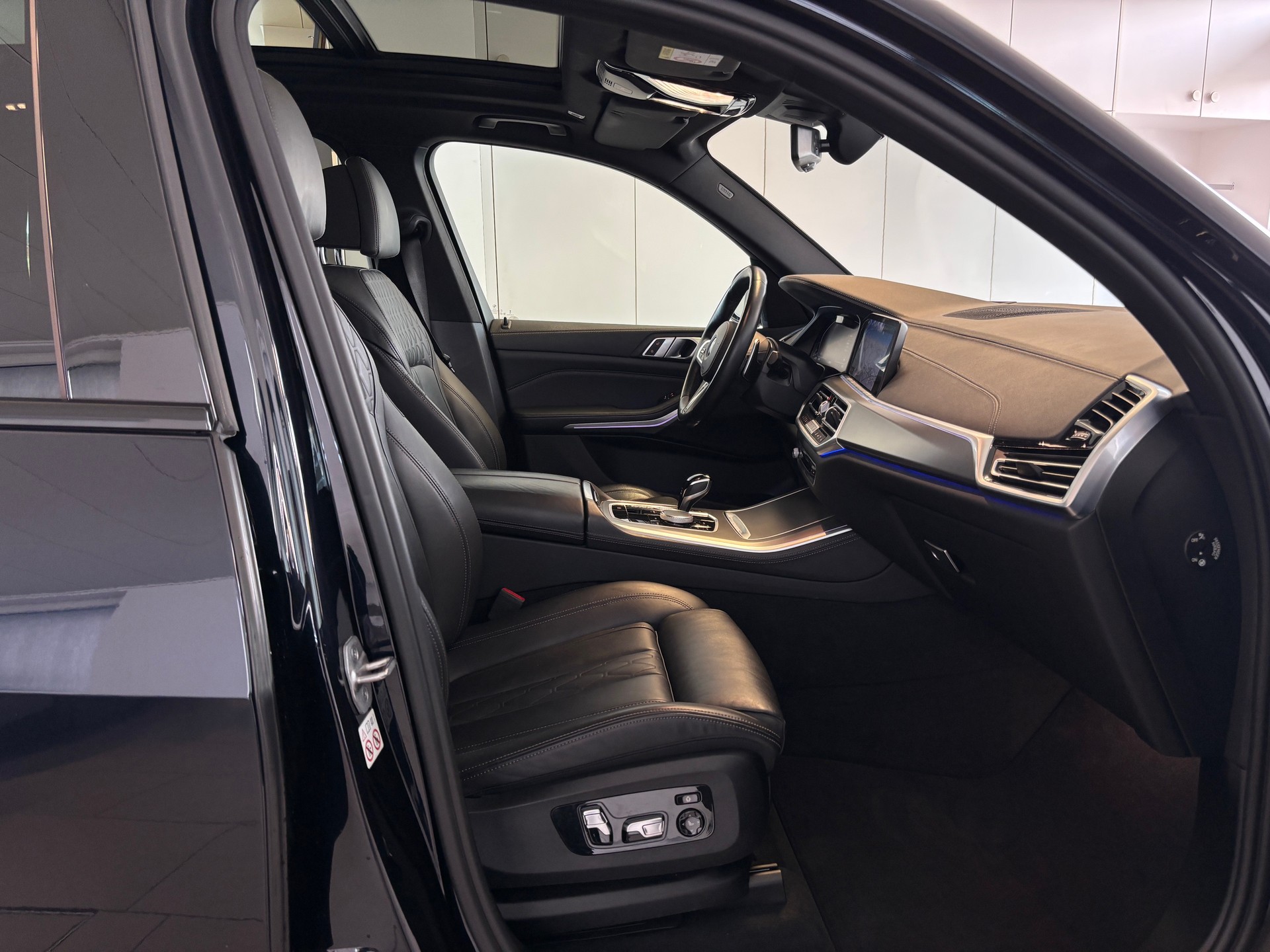 BMW X5 xDrive 48V 30d M Sport Steptronic-image-9
