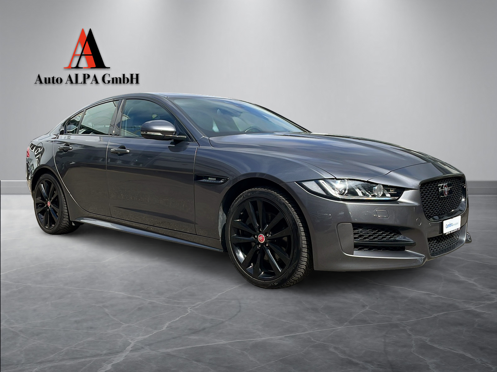 JAGUAR XE 25d R-Sport AWD Automat-image-5