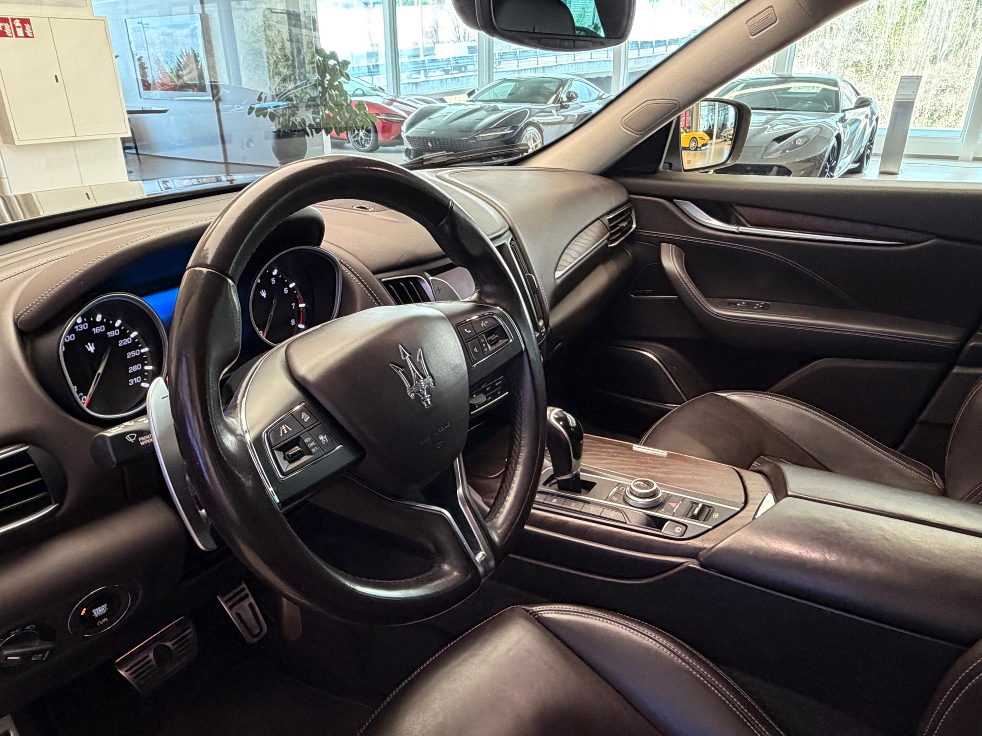 MASERATI Levante S 3.0 V6 Automatica-image-7