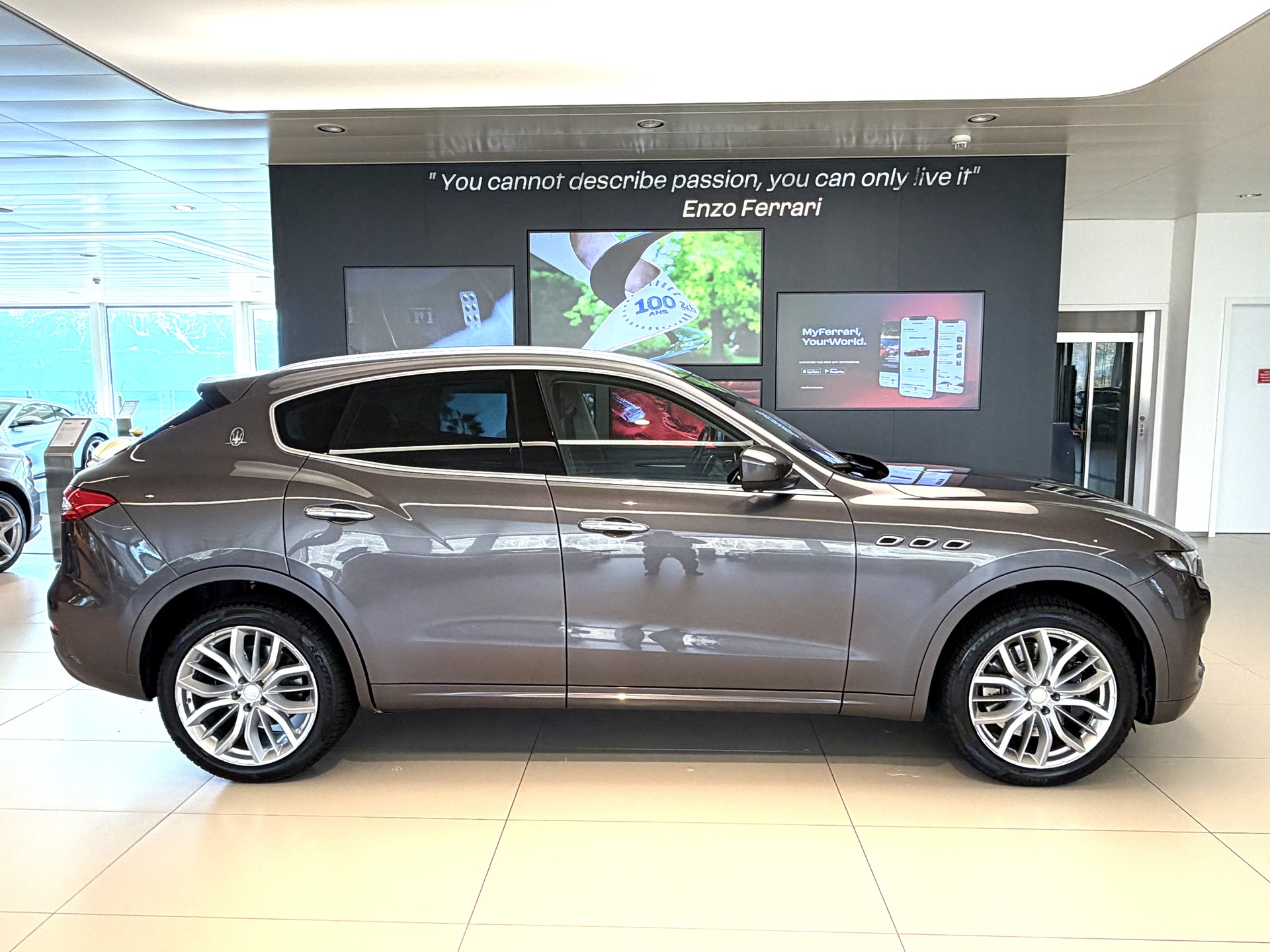 MASERATI Levante S 3.0 V6 Automatica-image-3