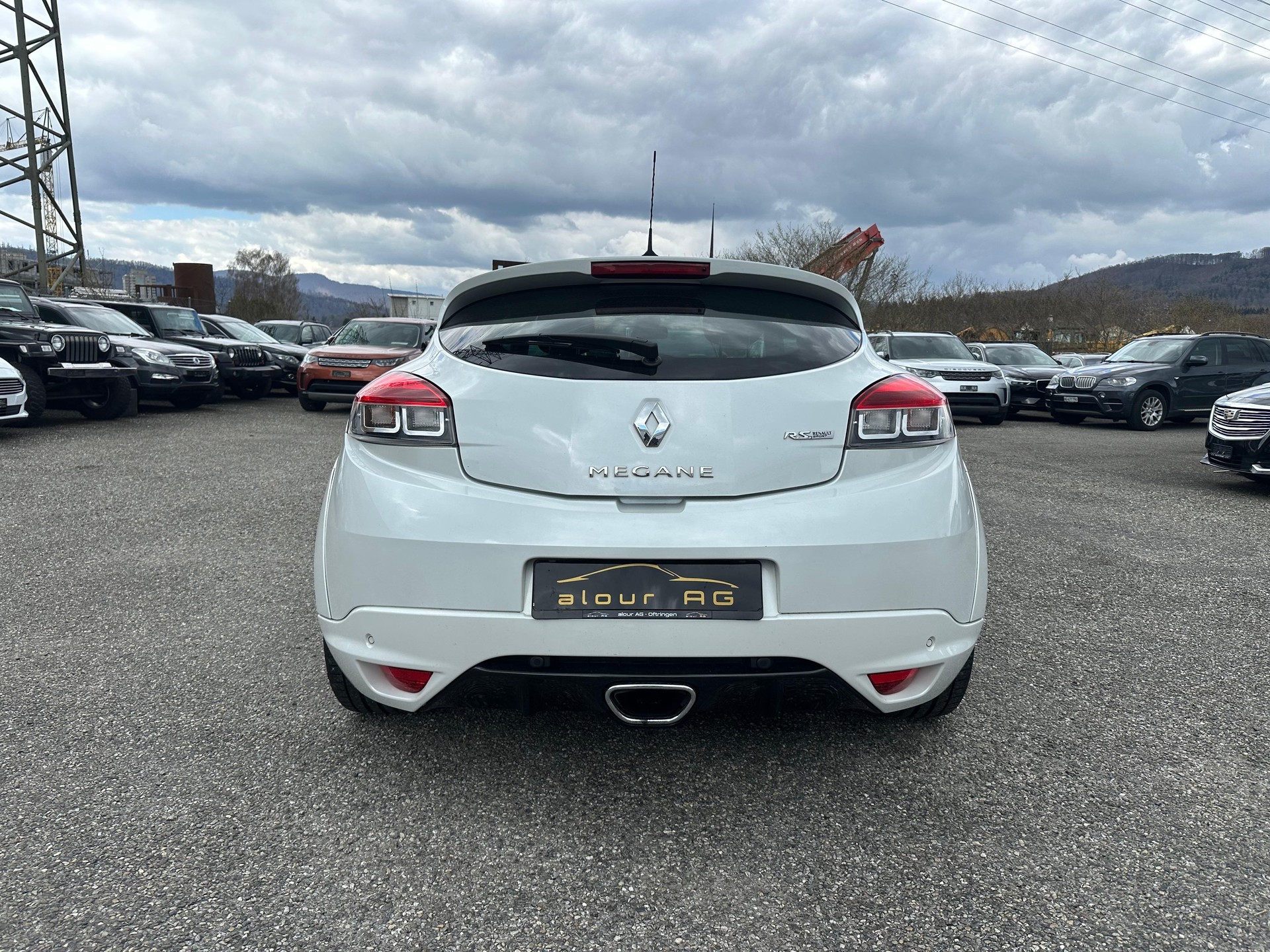 RENAULT Mégane Coupé 2.0 16V Turbo Red Bull Racing-image-3