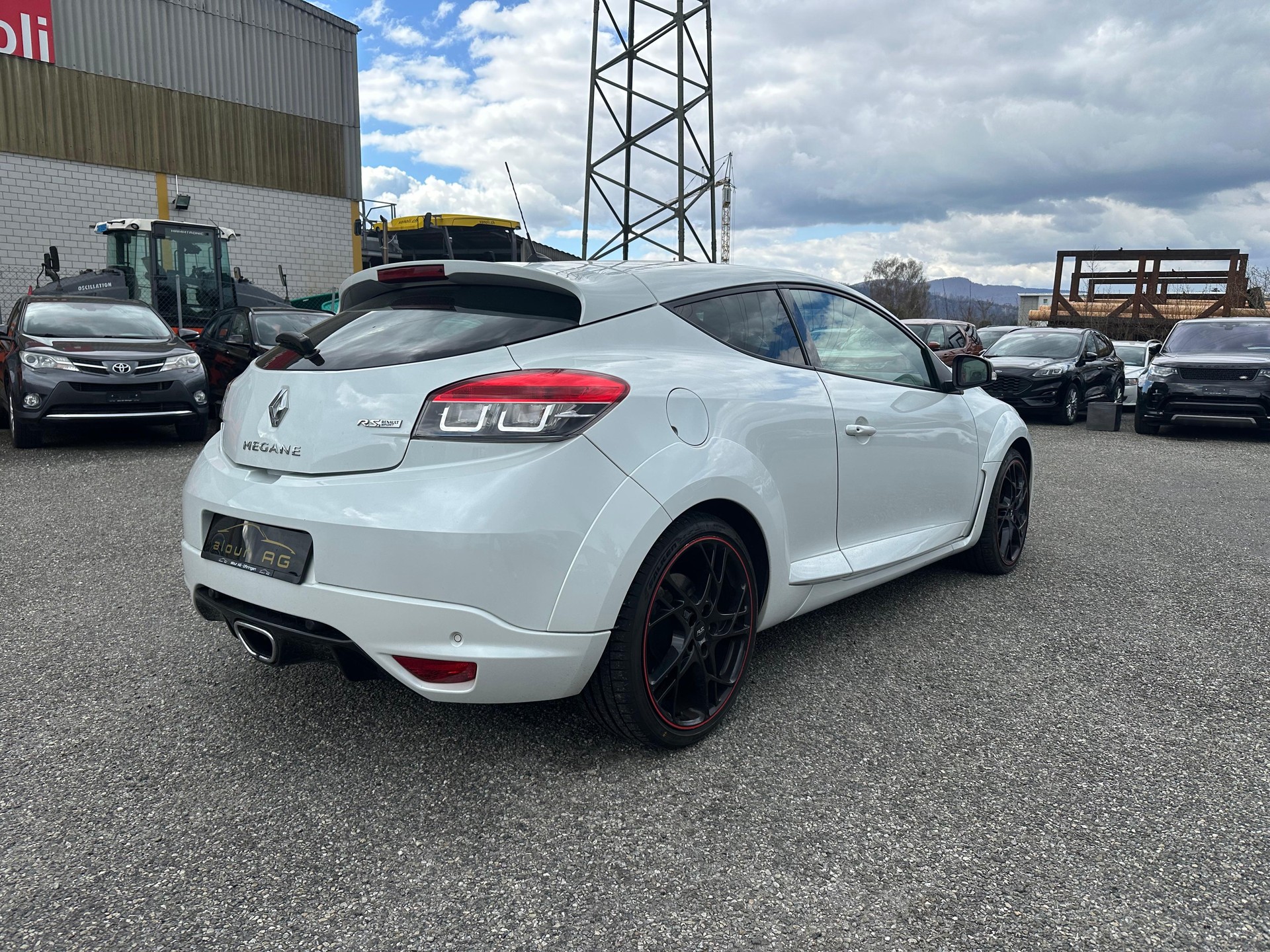RENAULT Mégane Coupé 2.0 16V Turbo Red Bull Racing-image-4