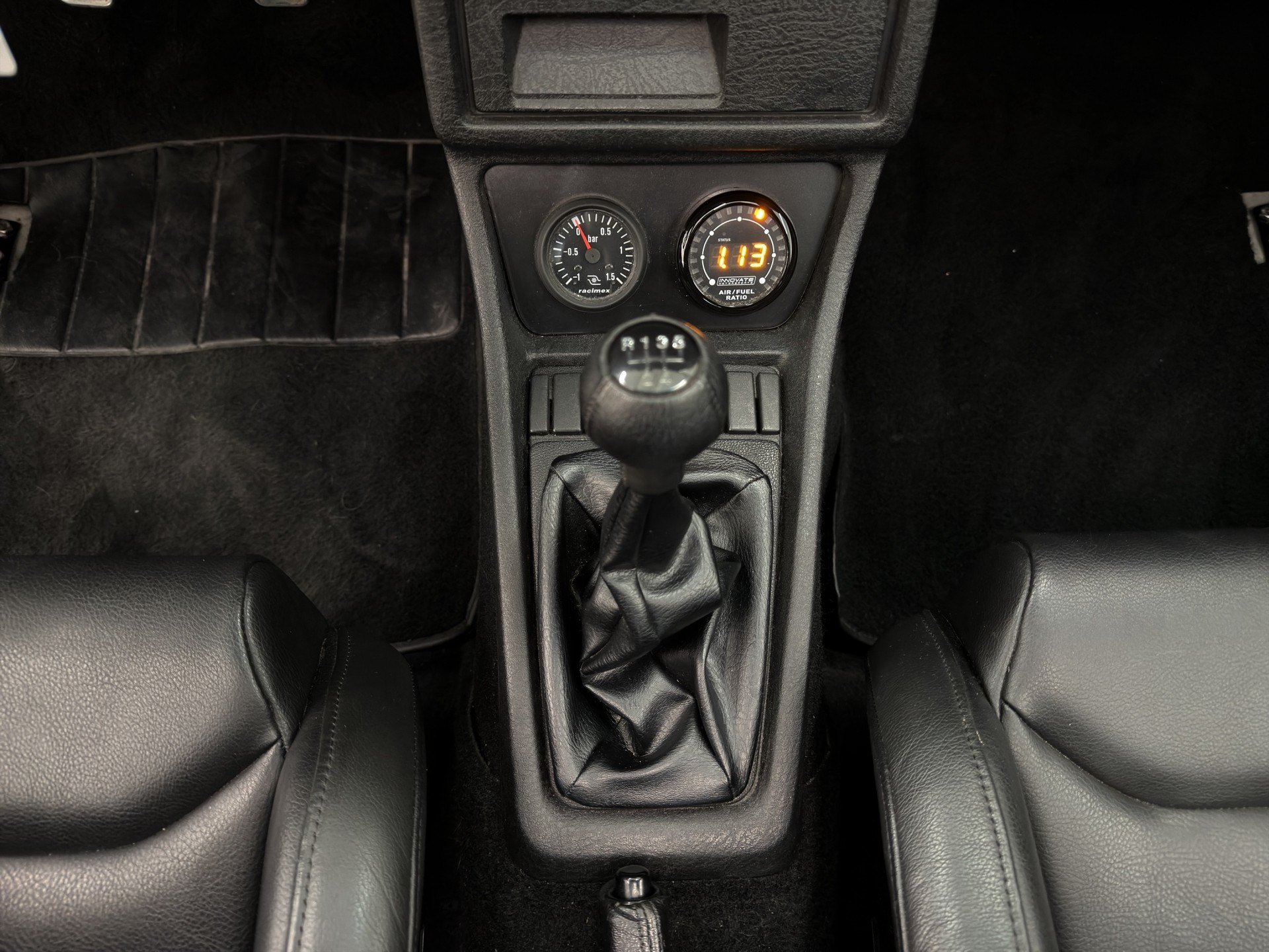 VW Golf 1800 GTI G60 Edition-image-17