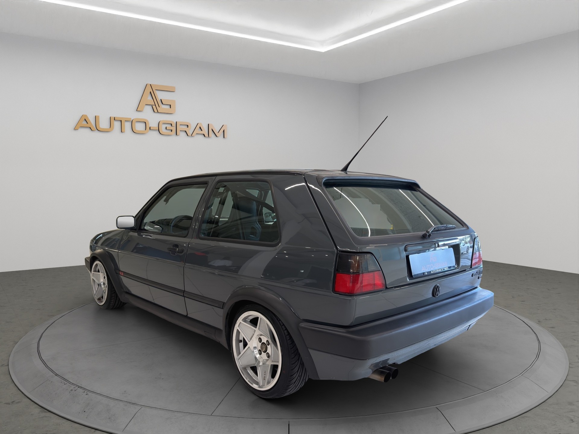 VW Golf 1800 GTI G60 Edition-image-2
