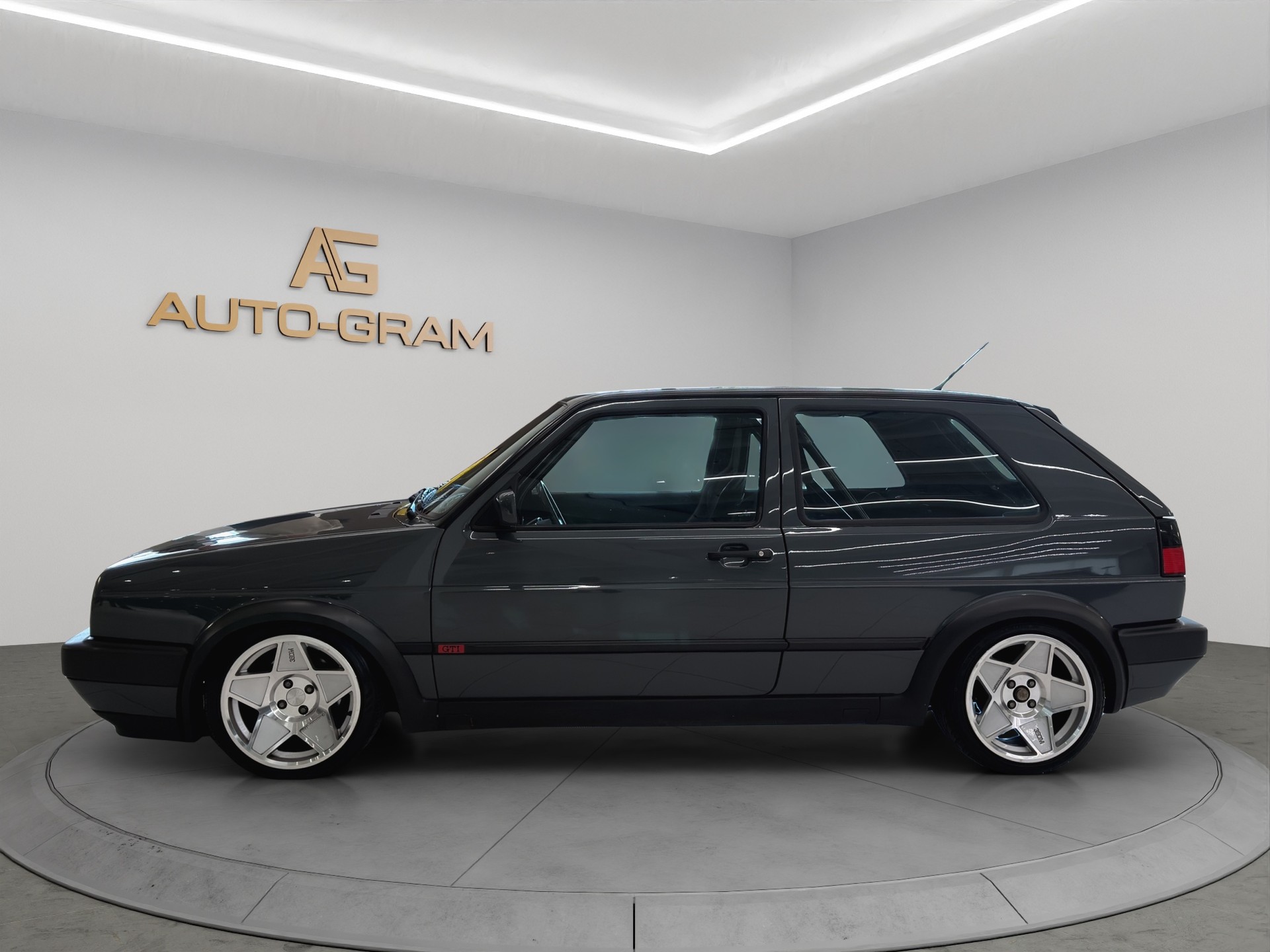 VW Golf 1800 GTI G60 Edition-image-1