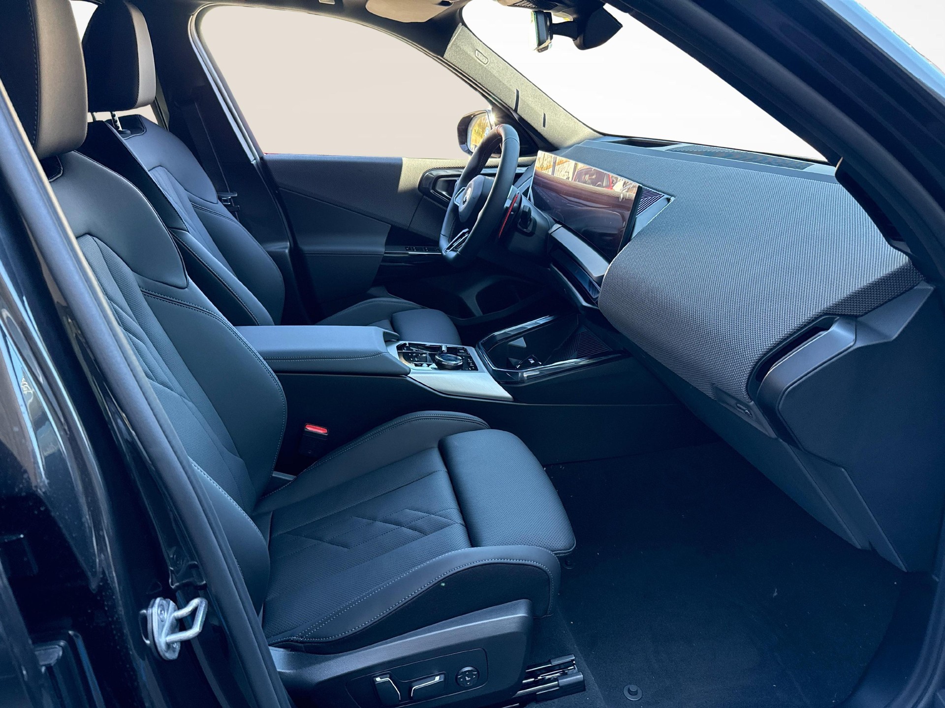 BMW X3 M50i-image-9